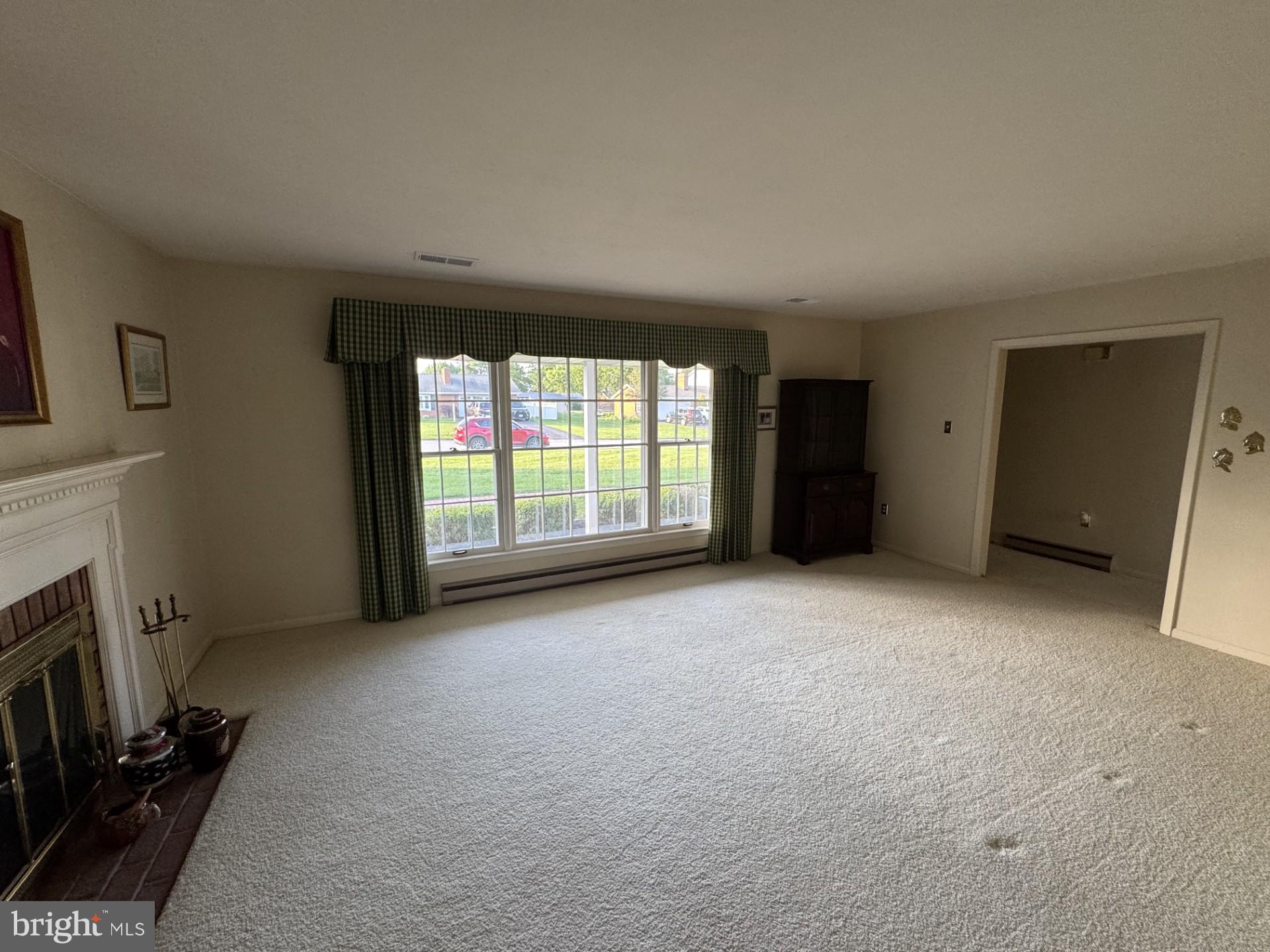 VAN LEAR MANOR - Residential