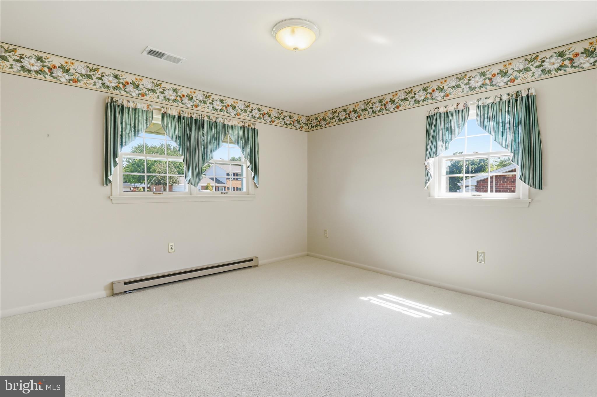 VAN LEAR MANOR - Residential