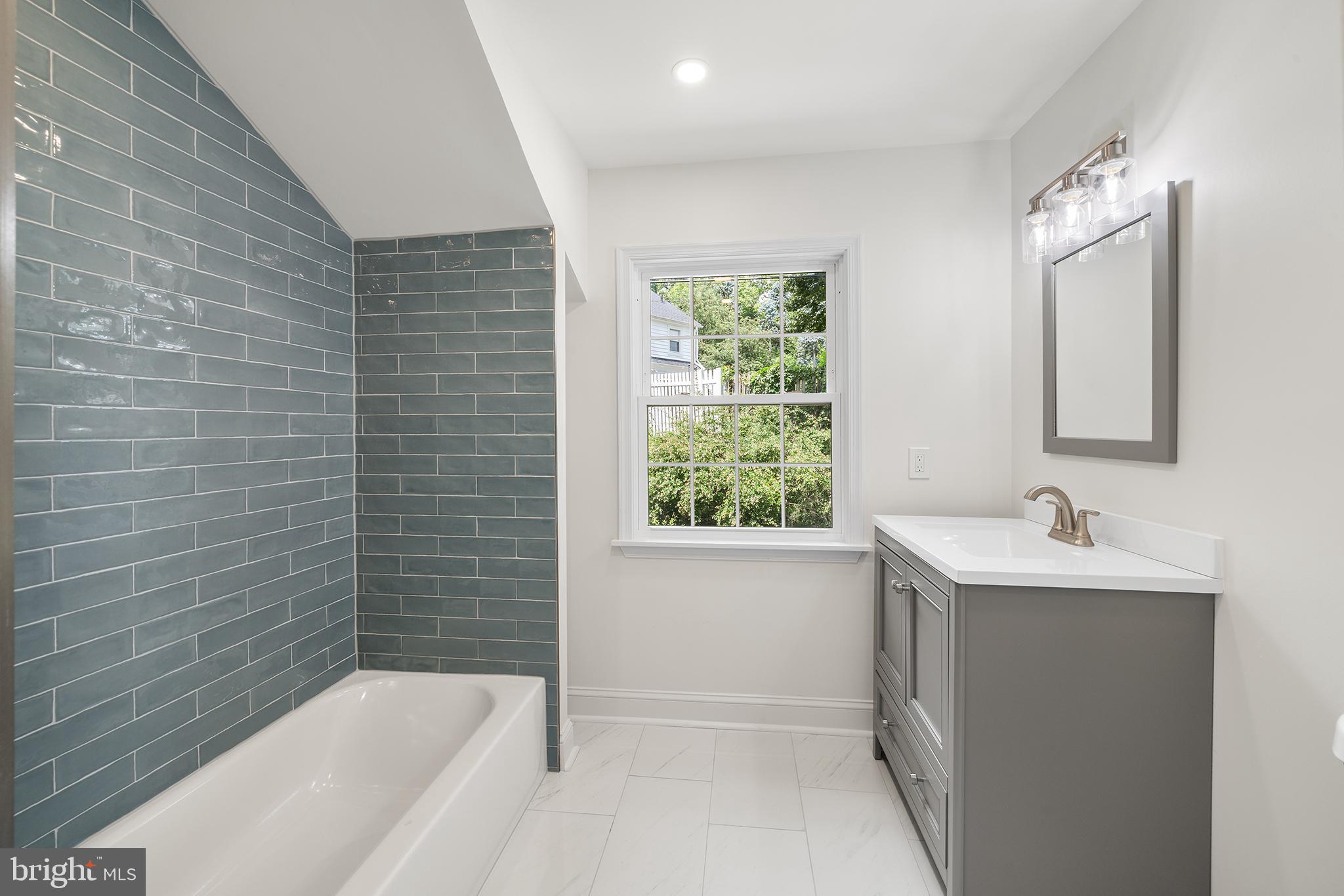 PENN WYNNE - Residential