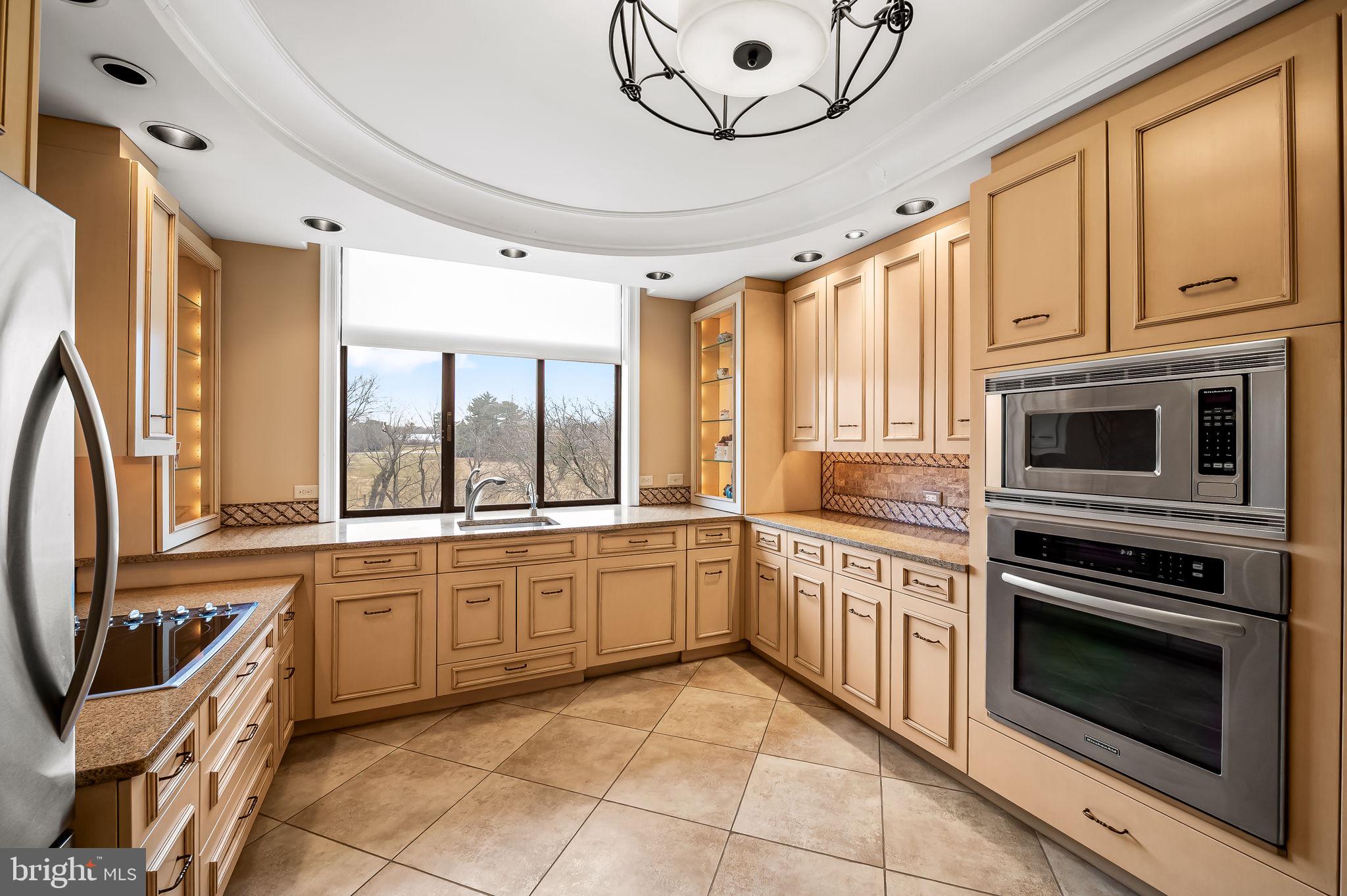 PIKESVILLE - Residential