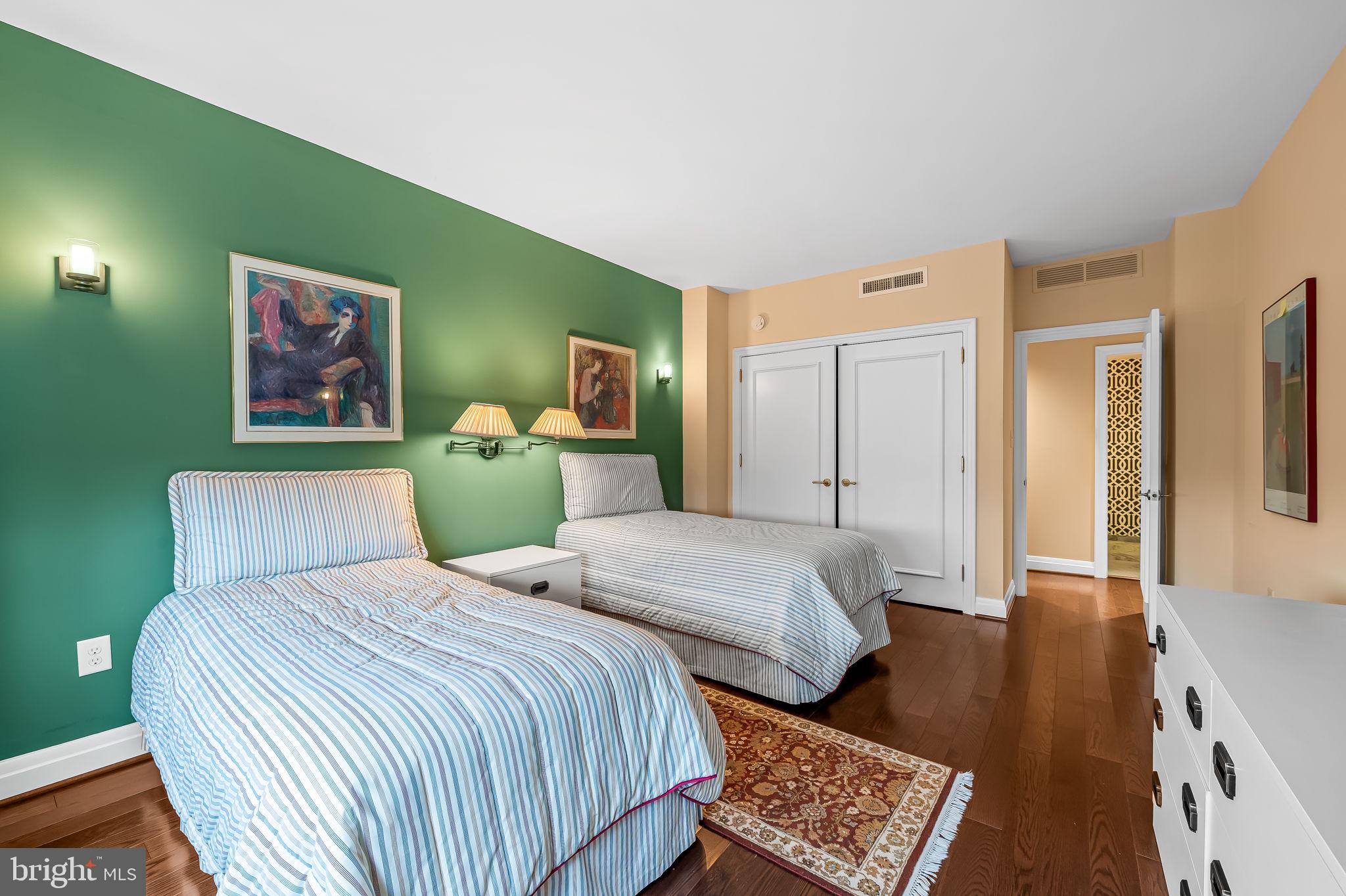 PIKESVILLE - Residential