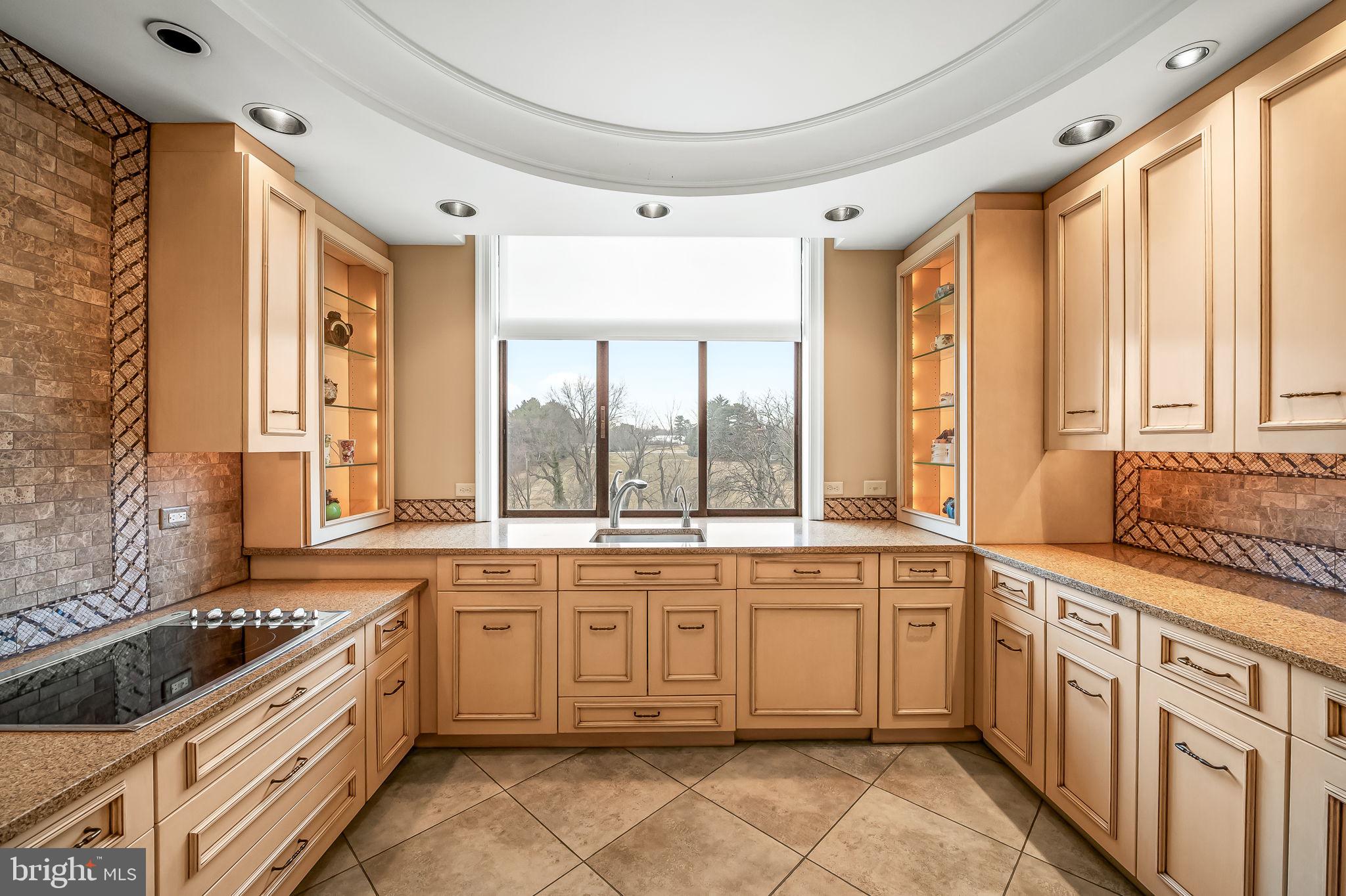 PIKESVILLE - Residential