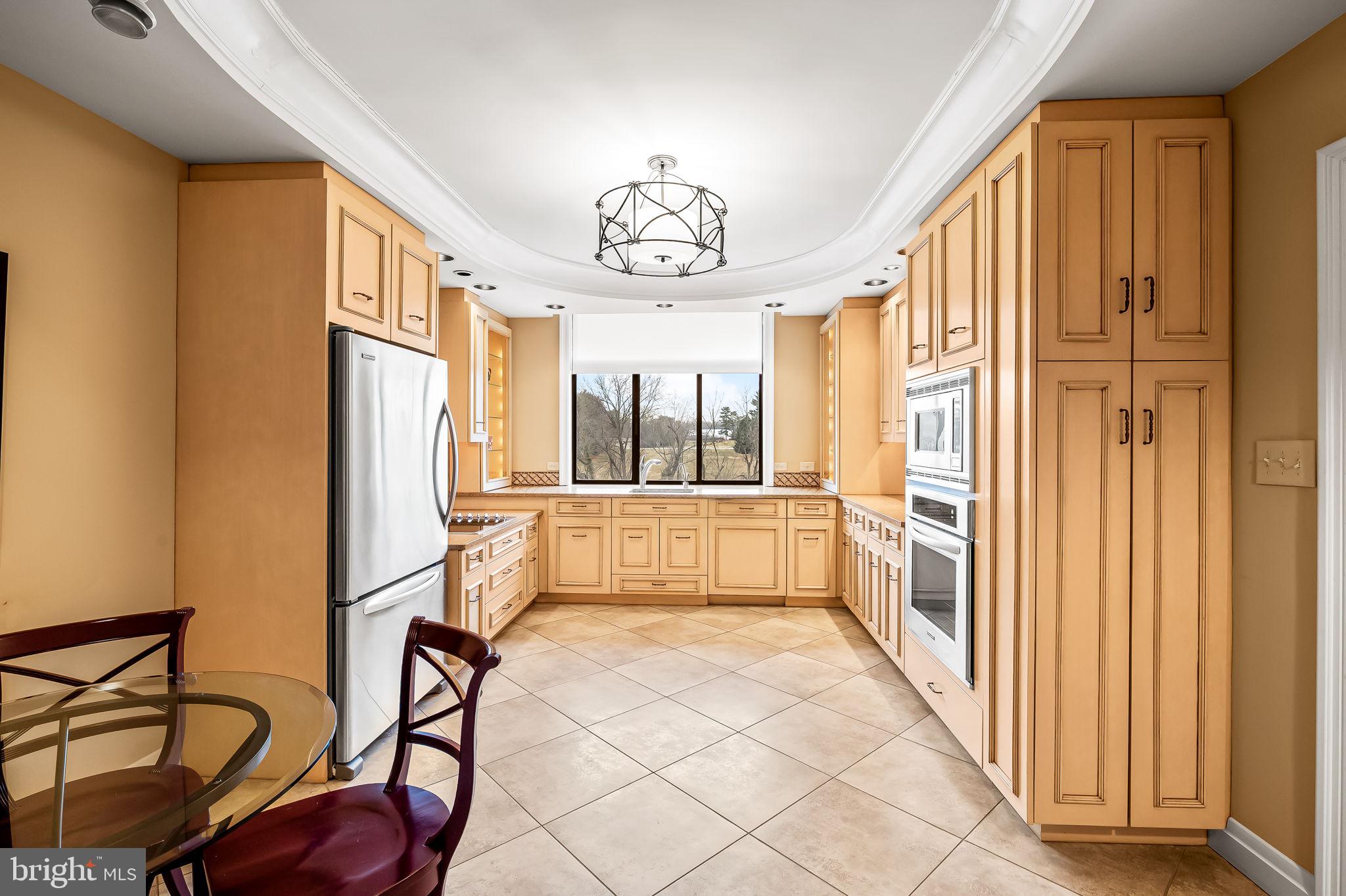 PIKESVILLE - Residential
