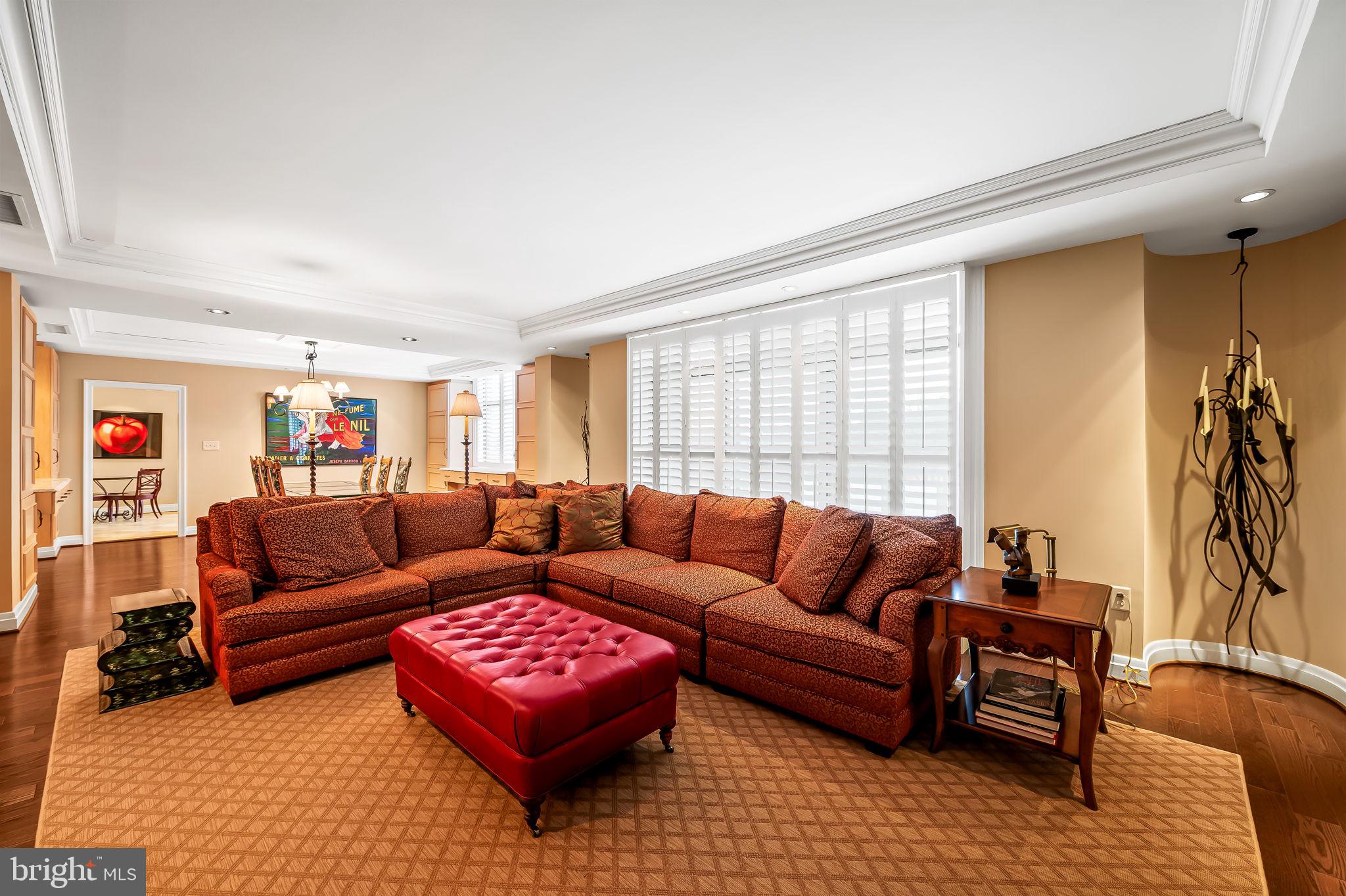 PIKESVILLE - Residential