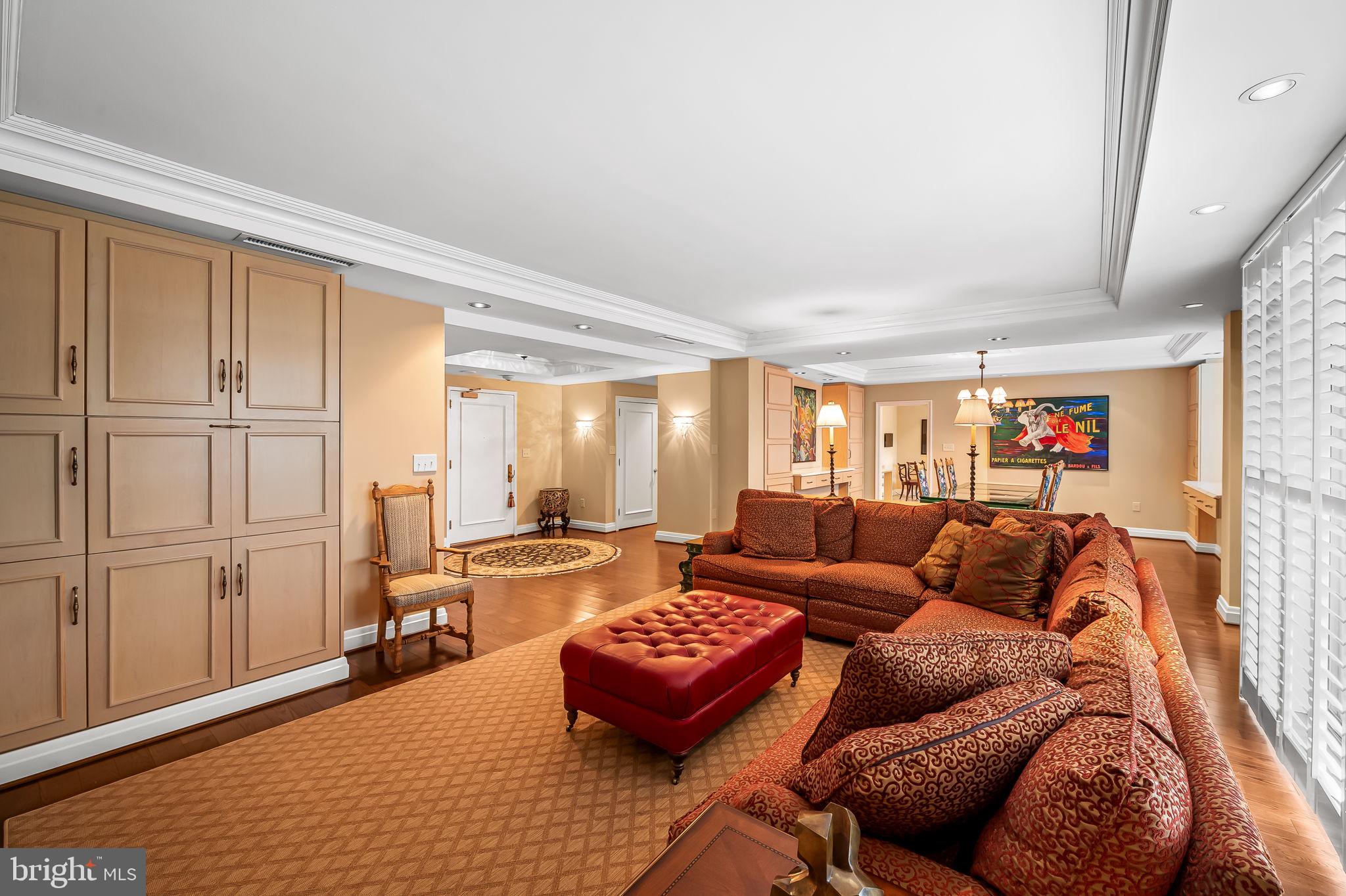 PIKESVILLE - Residential