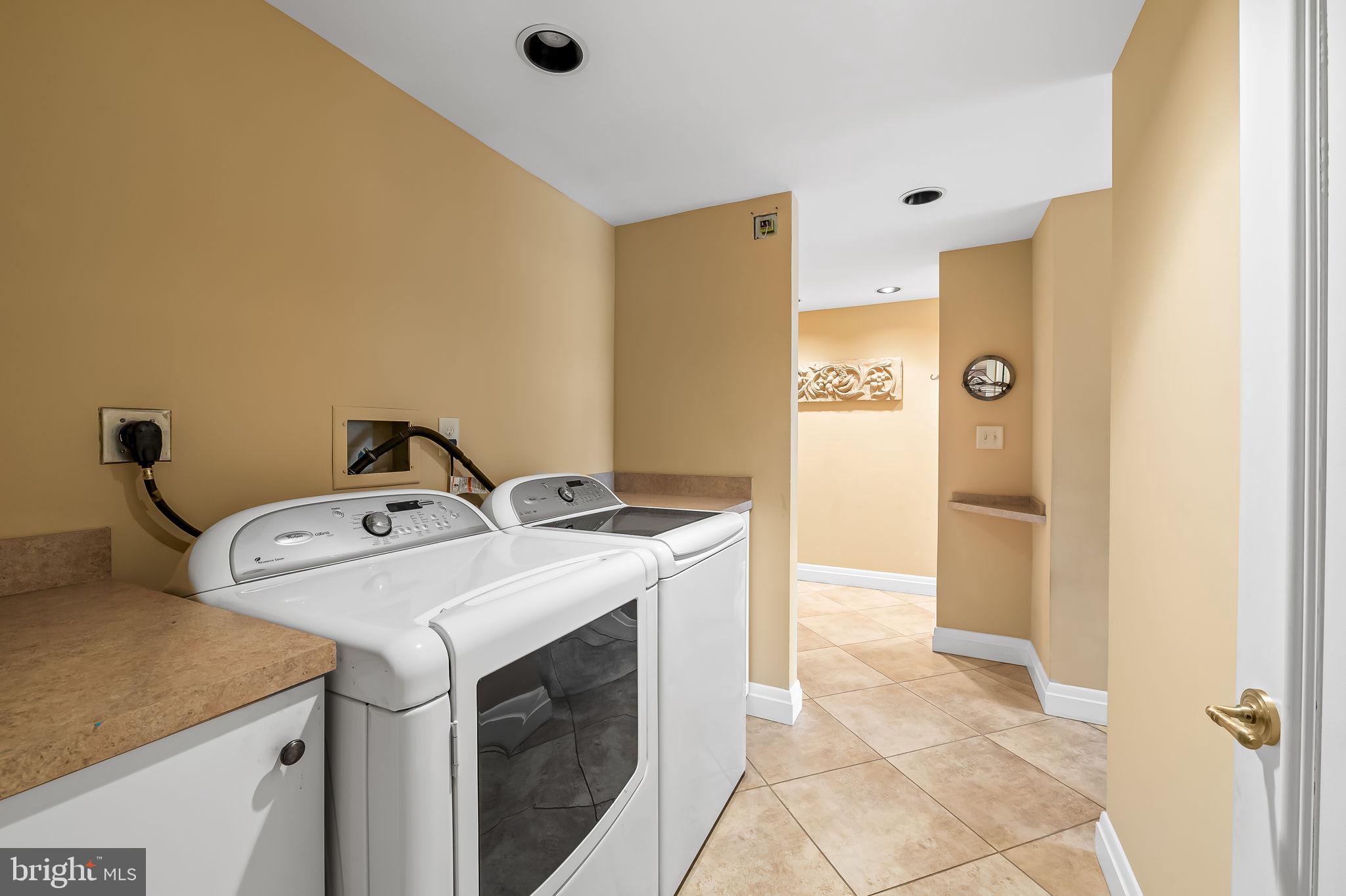 PIKESVILLE - Residential
