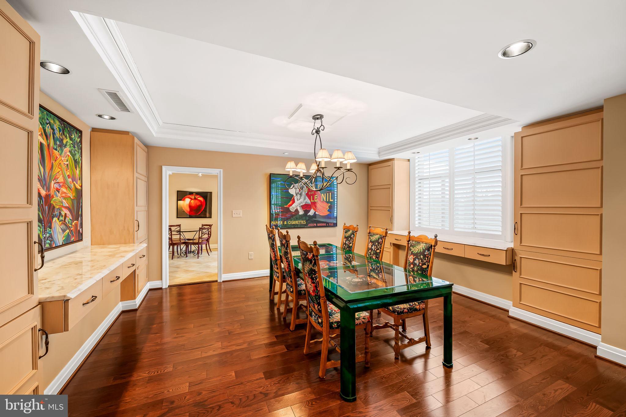 PIKESVILLE - Residential