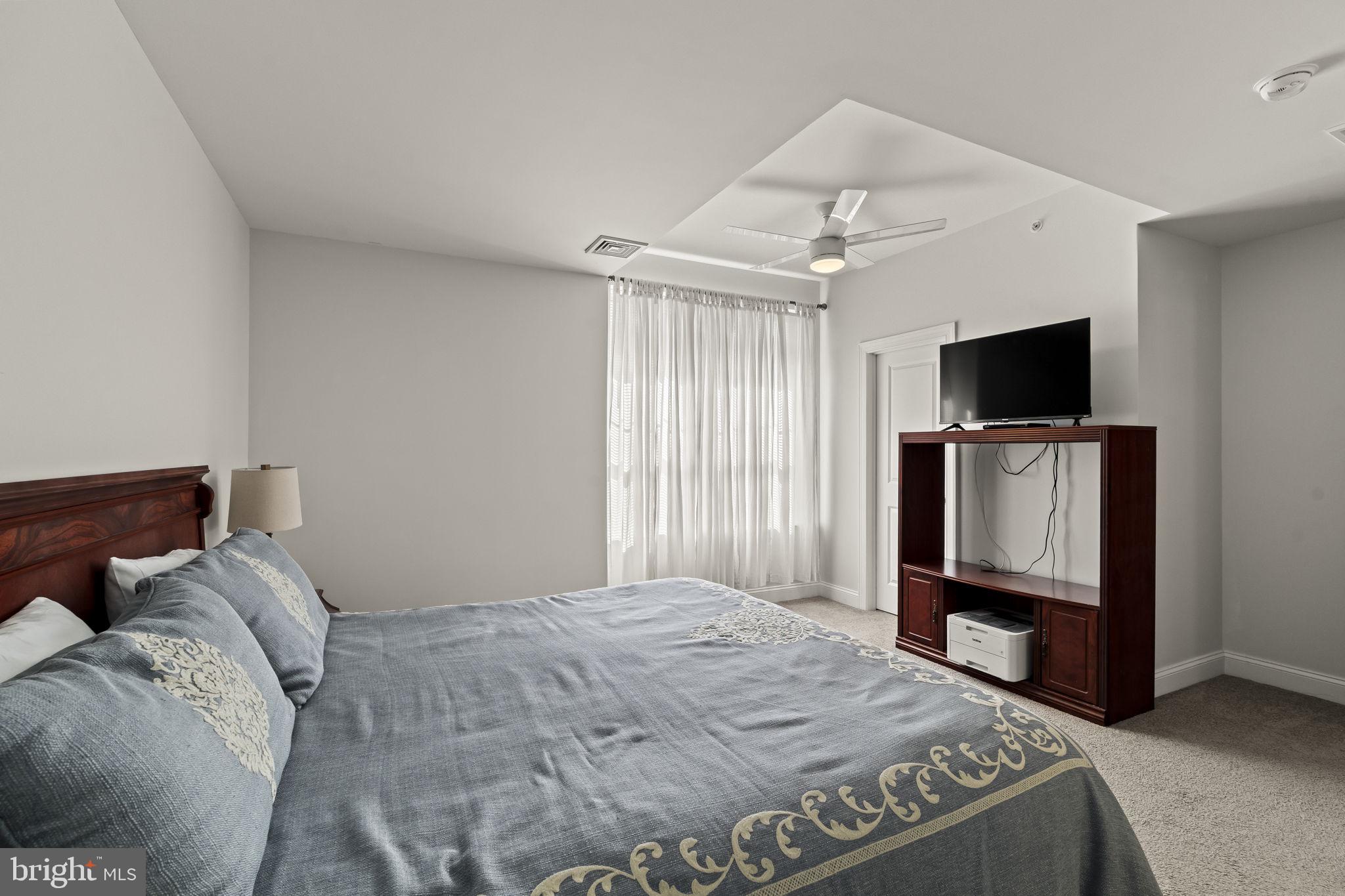 MERION POINTE - Residential