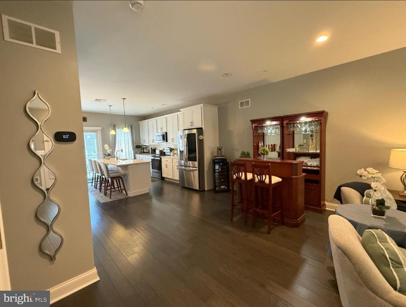 MERION POINTE - Residential