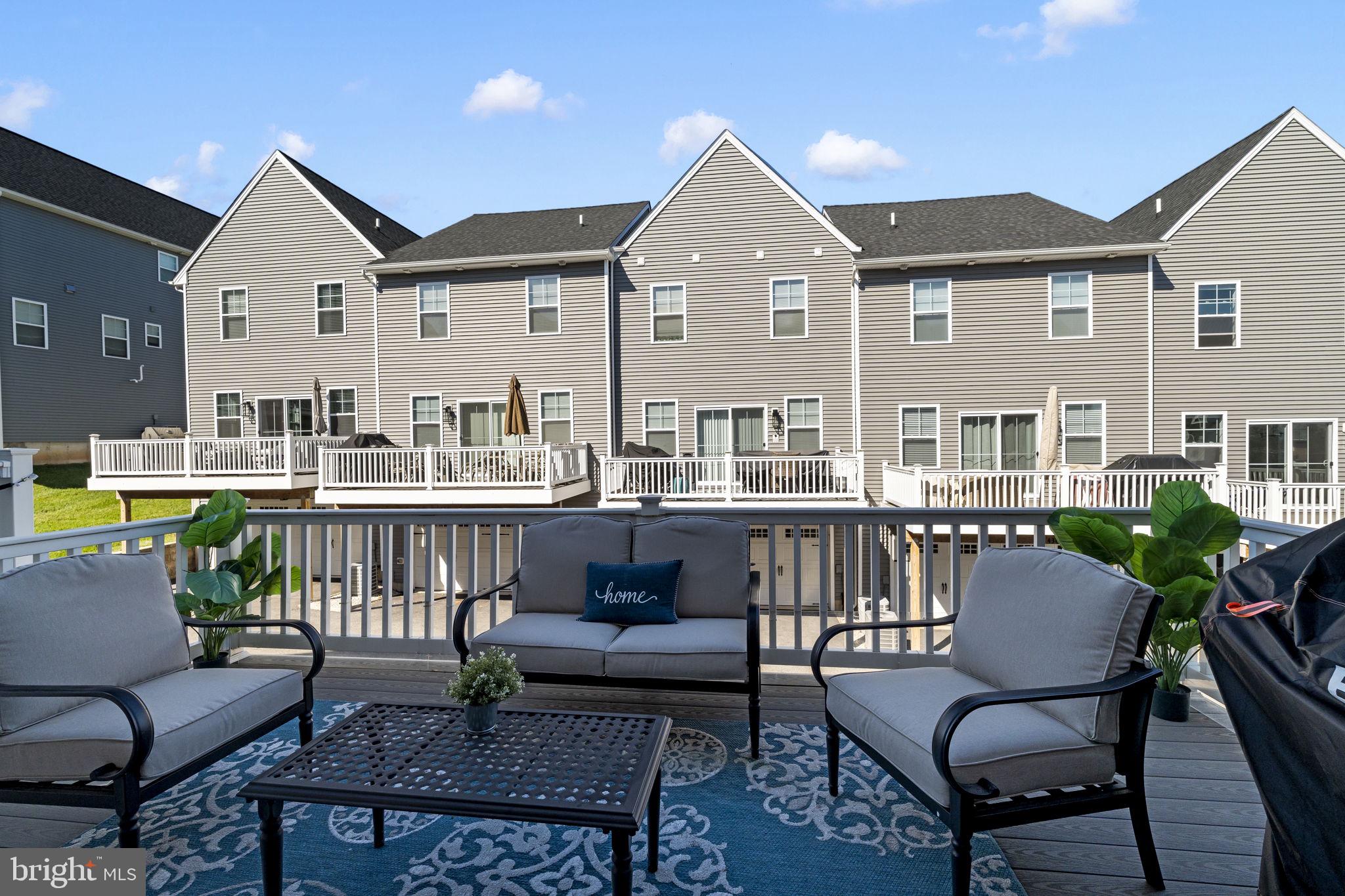MERION POINTE - Residential