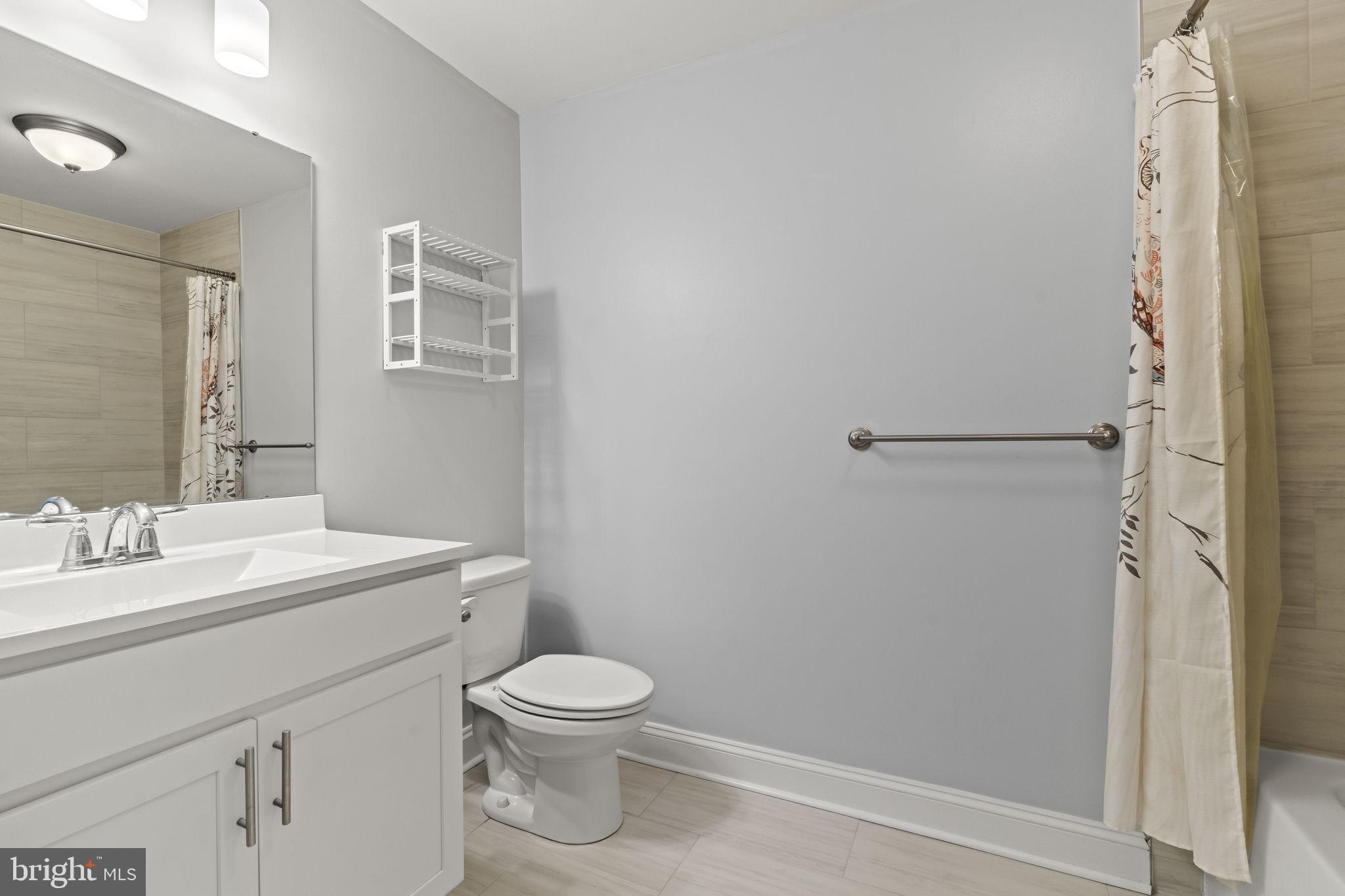 MERION POINTE - Residential