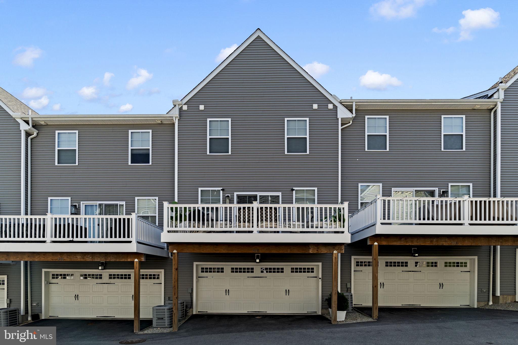 MERION POINTE - Residential