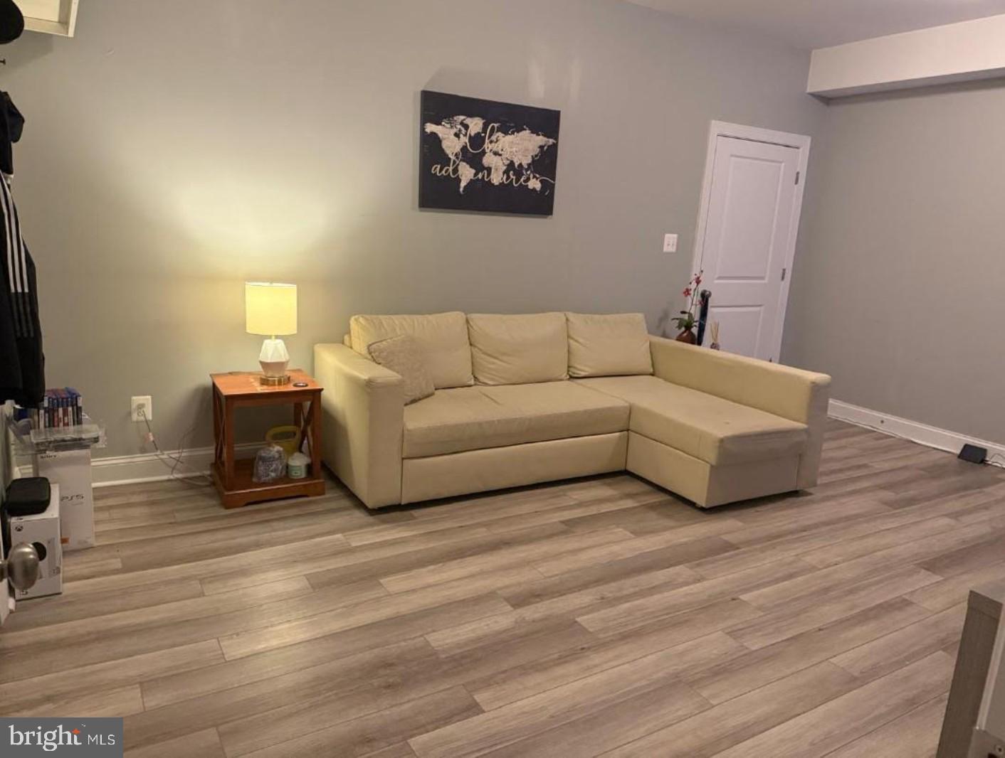 MERION POINTE - Residential