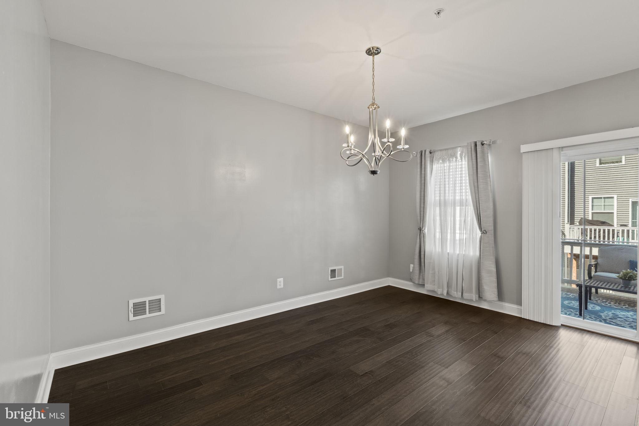 MERION POINTE - Residential