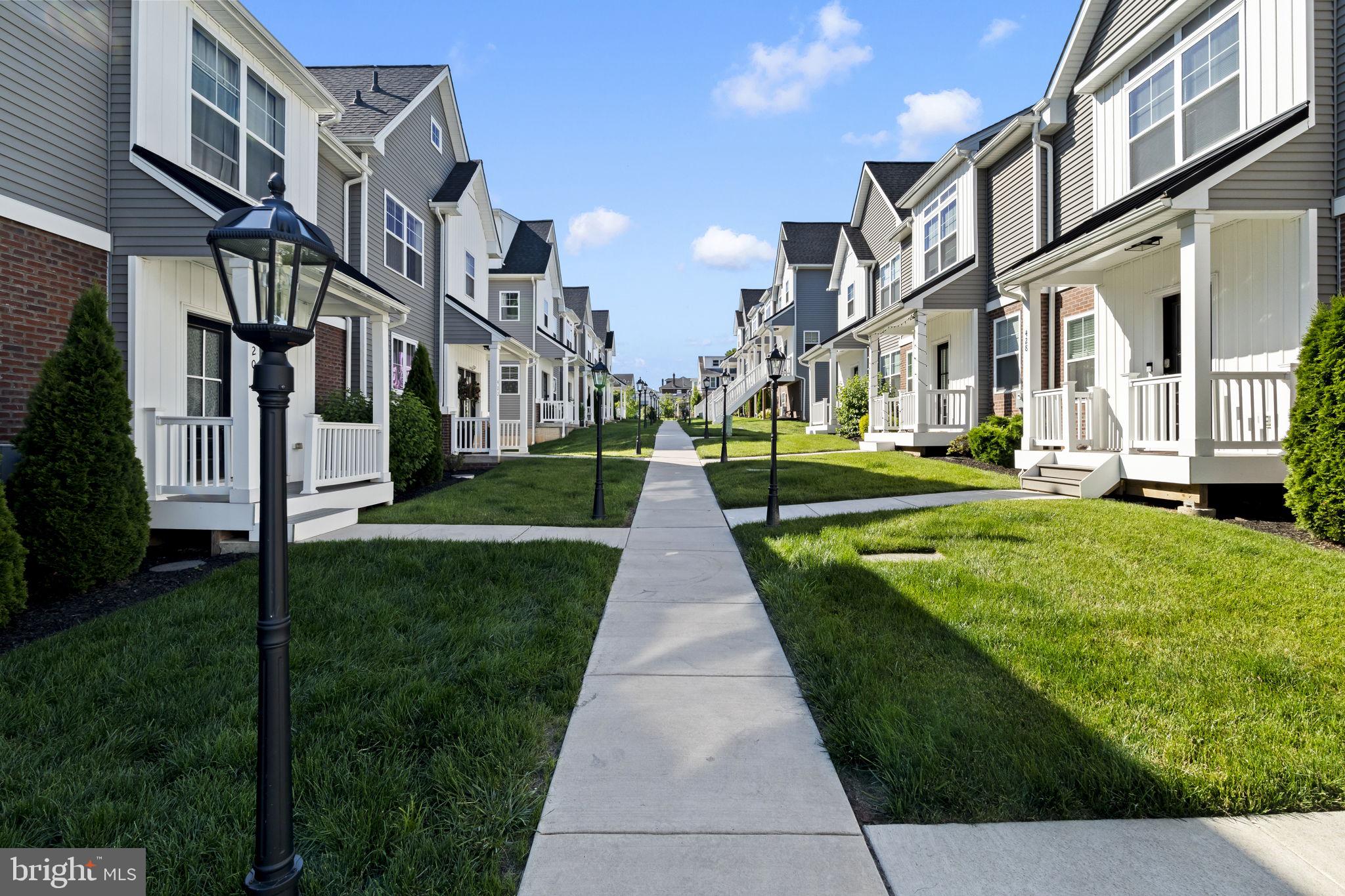 MERION POINTE - Residential