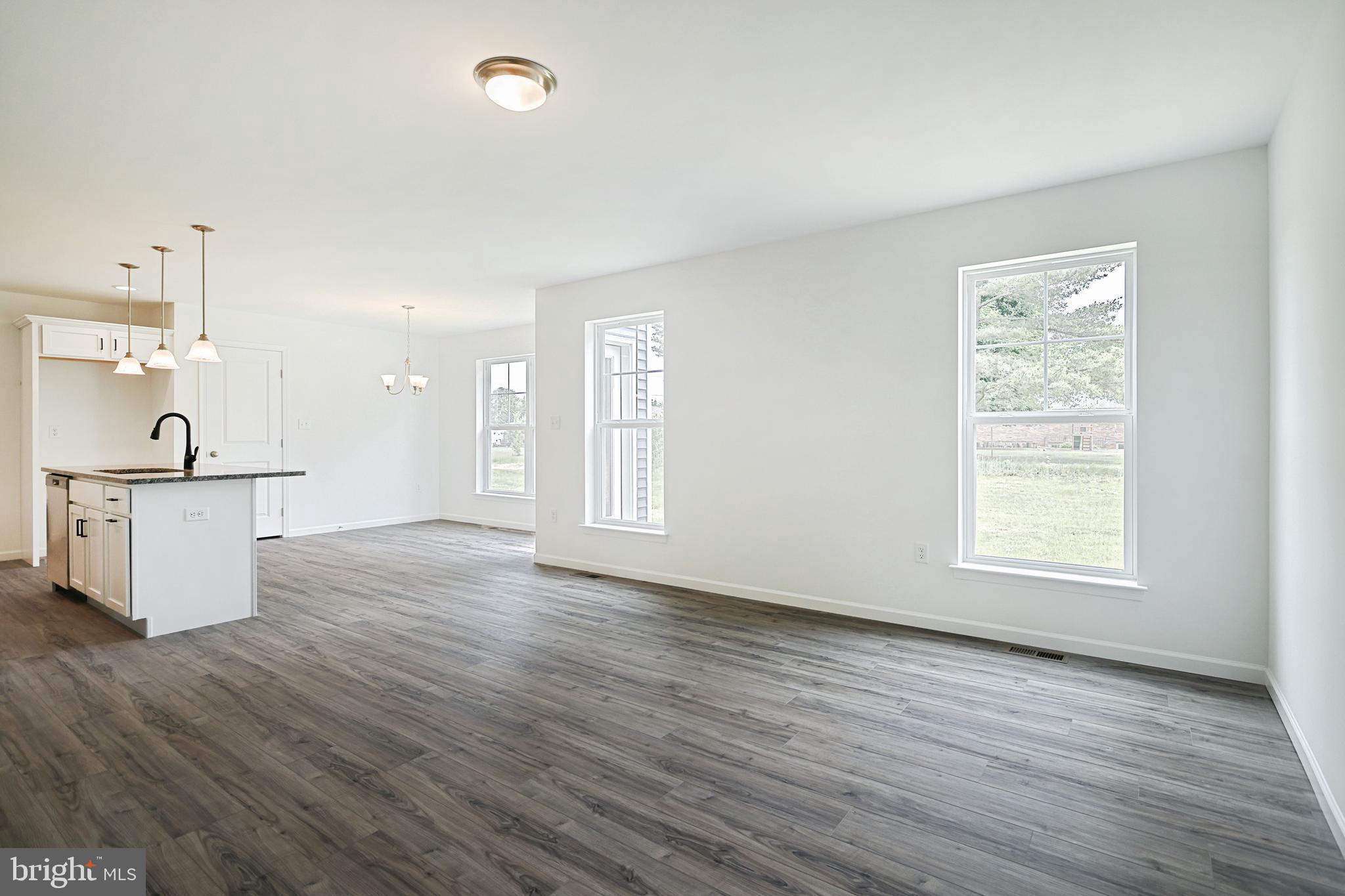 STONE MILL ESTATES - Residential