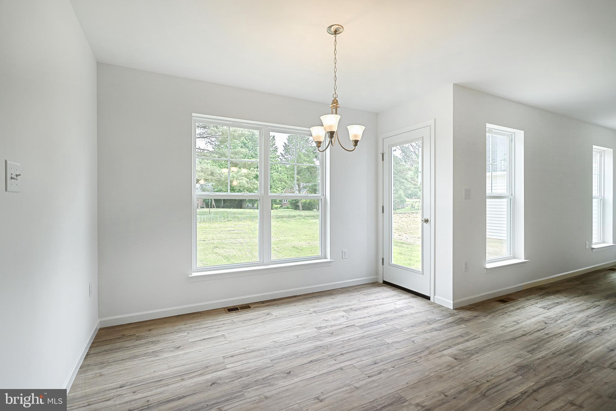 STONE MILL ESTATES - Residential