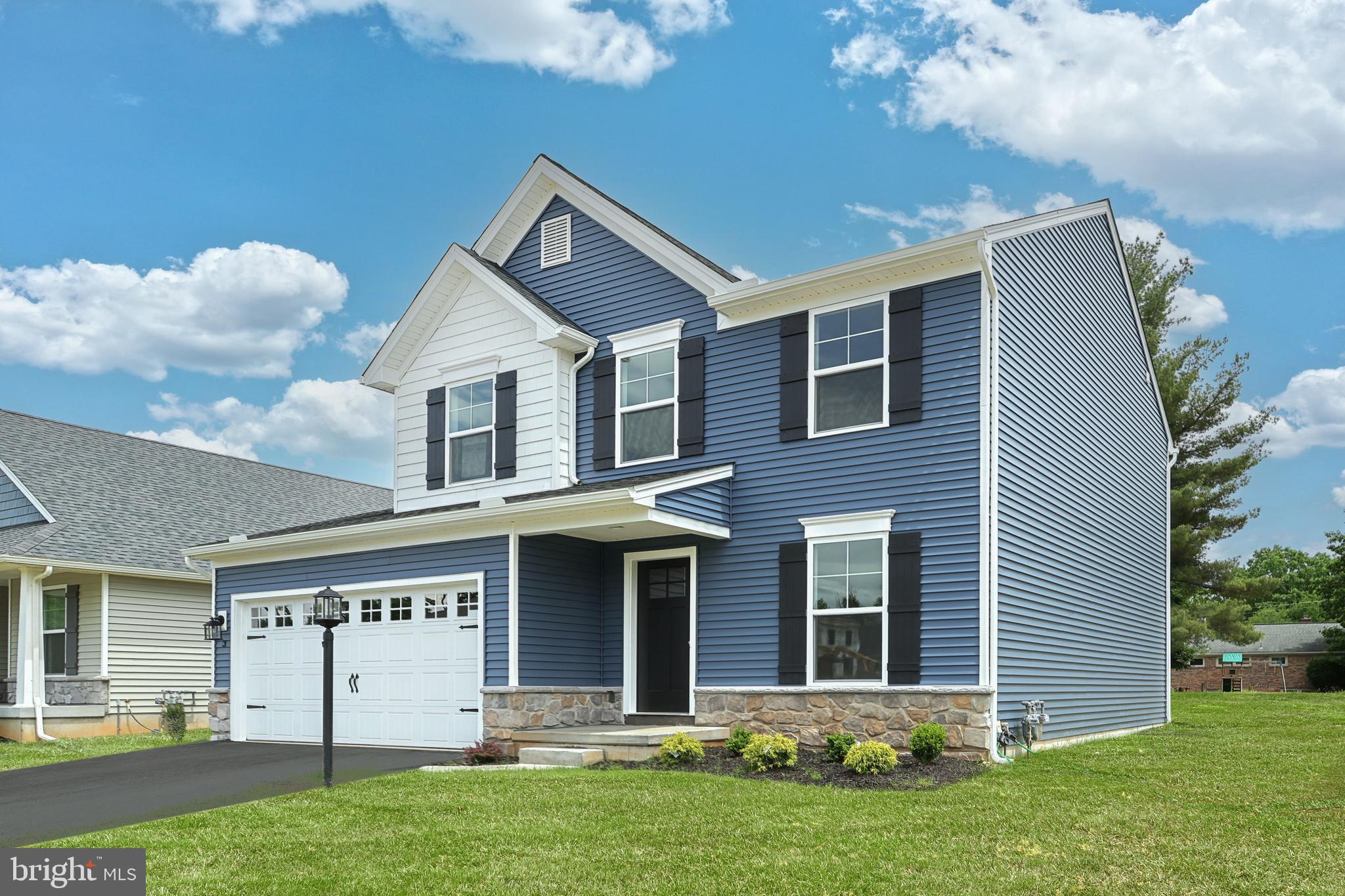 STONE MILL ESTATES - Residential