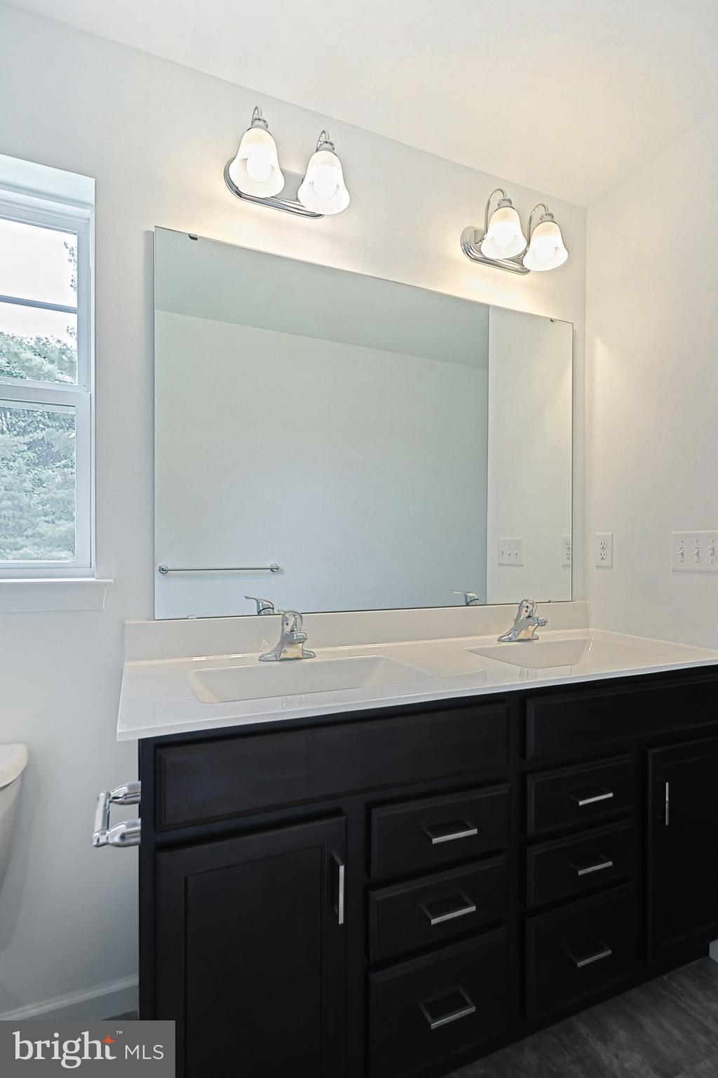 STONE MILL ESTATES - Residential
