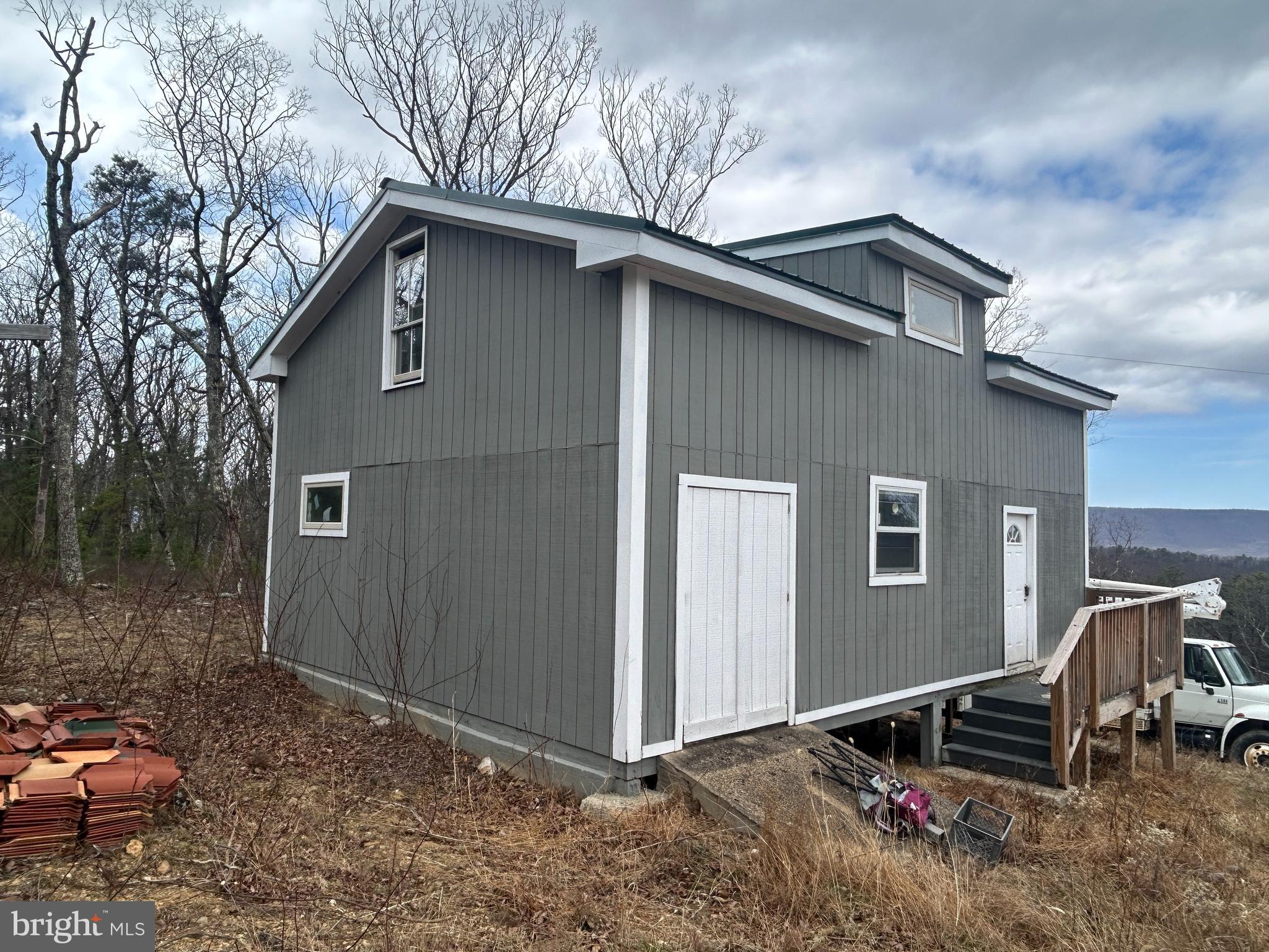 PINE RDG RANCHETTS - Residential