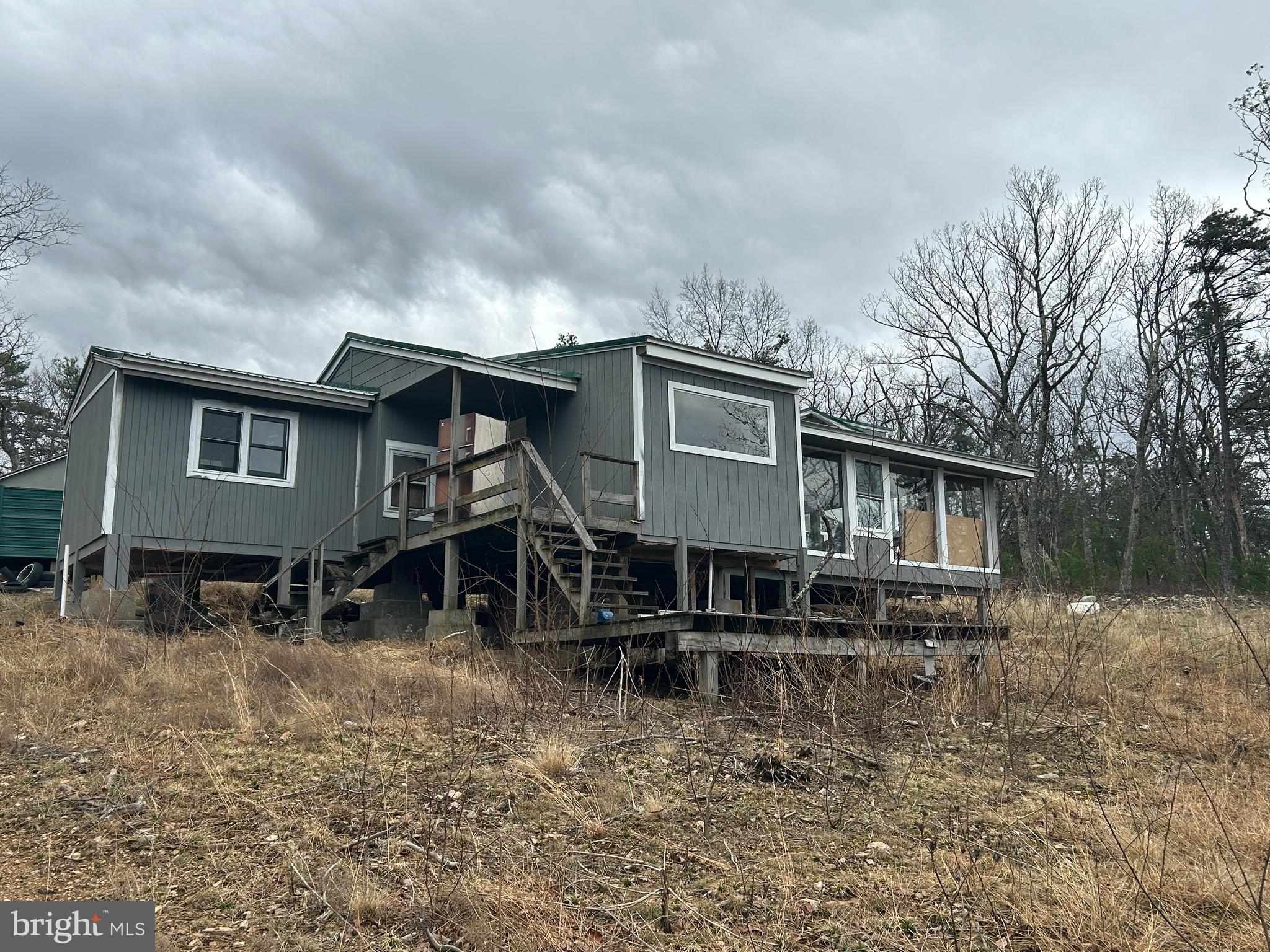 PINE RDG RANCHETTS - Residential