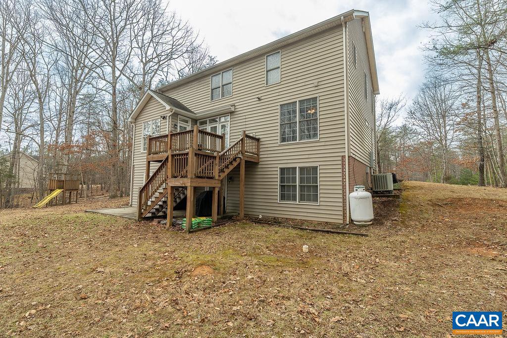 FOX HOLLOW - Residential
