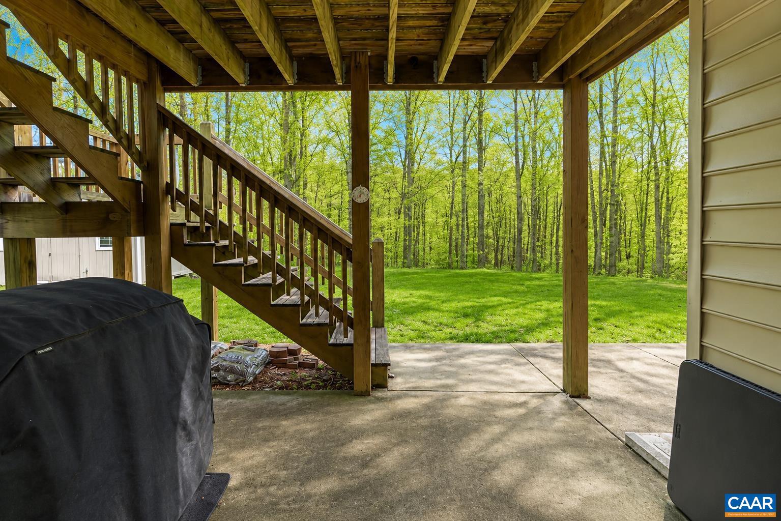 FOX HOLLOW - Residential