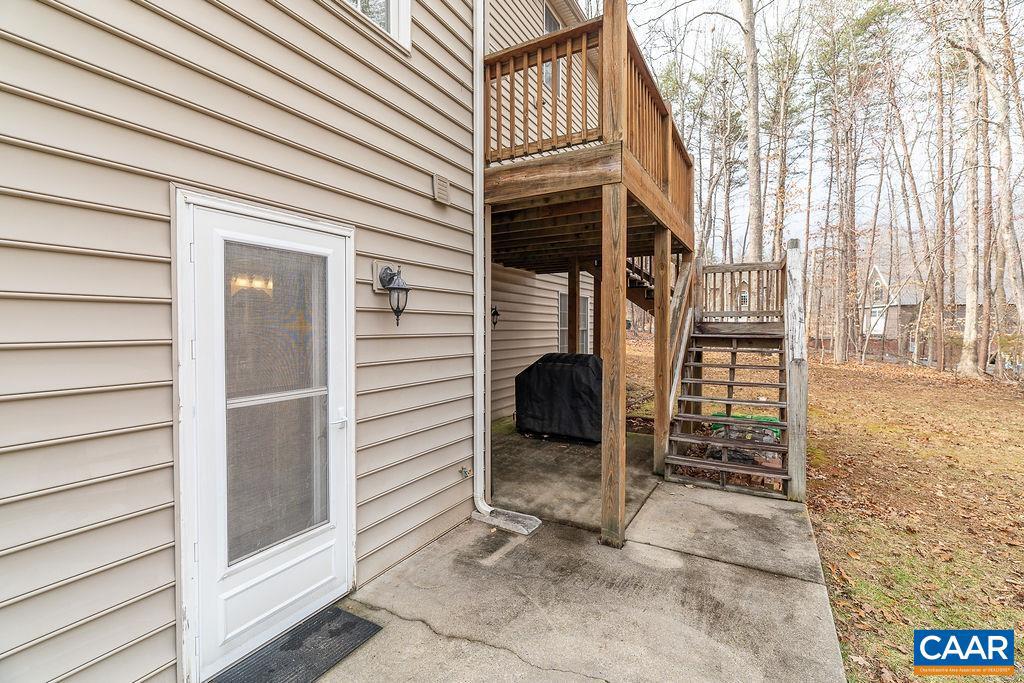 FOX HOLLOW - Residential