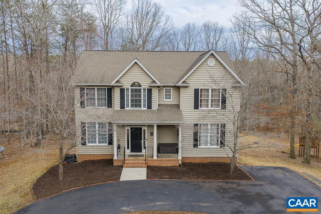 FOX HOLLOW - Residential