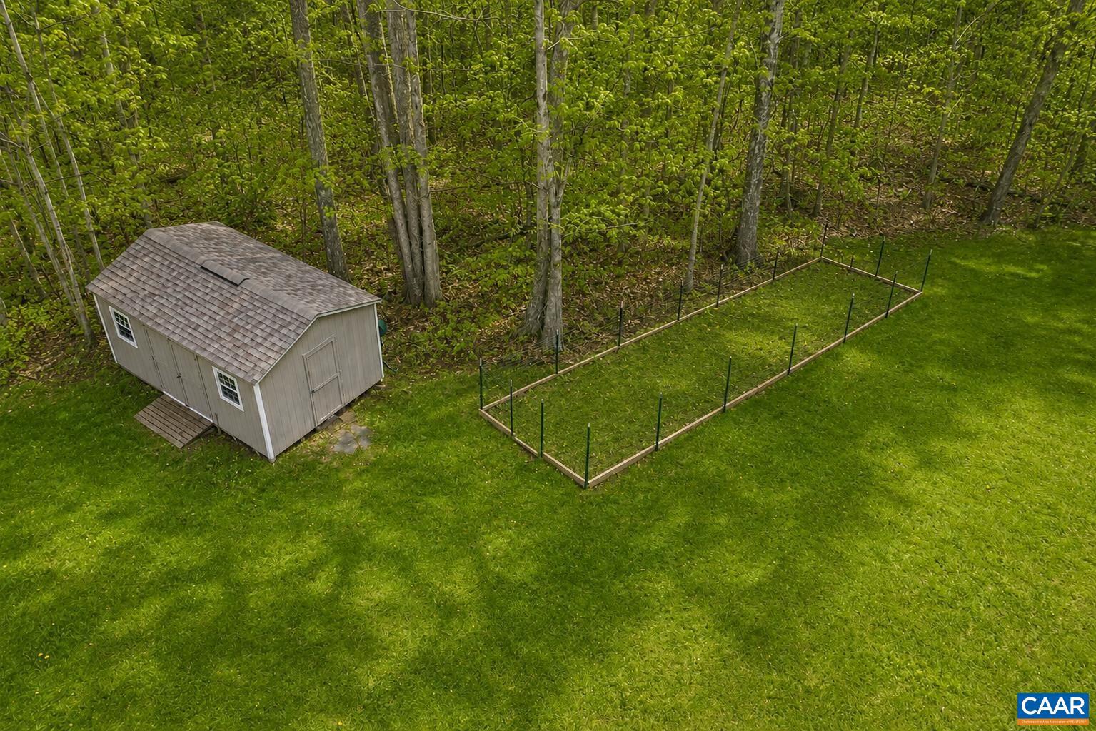 FOX HOLLOW - Residential