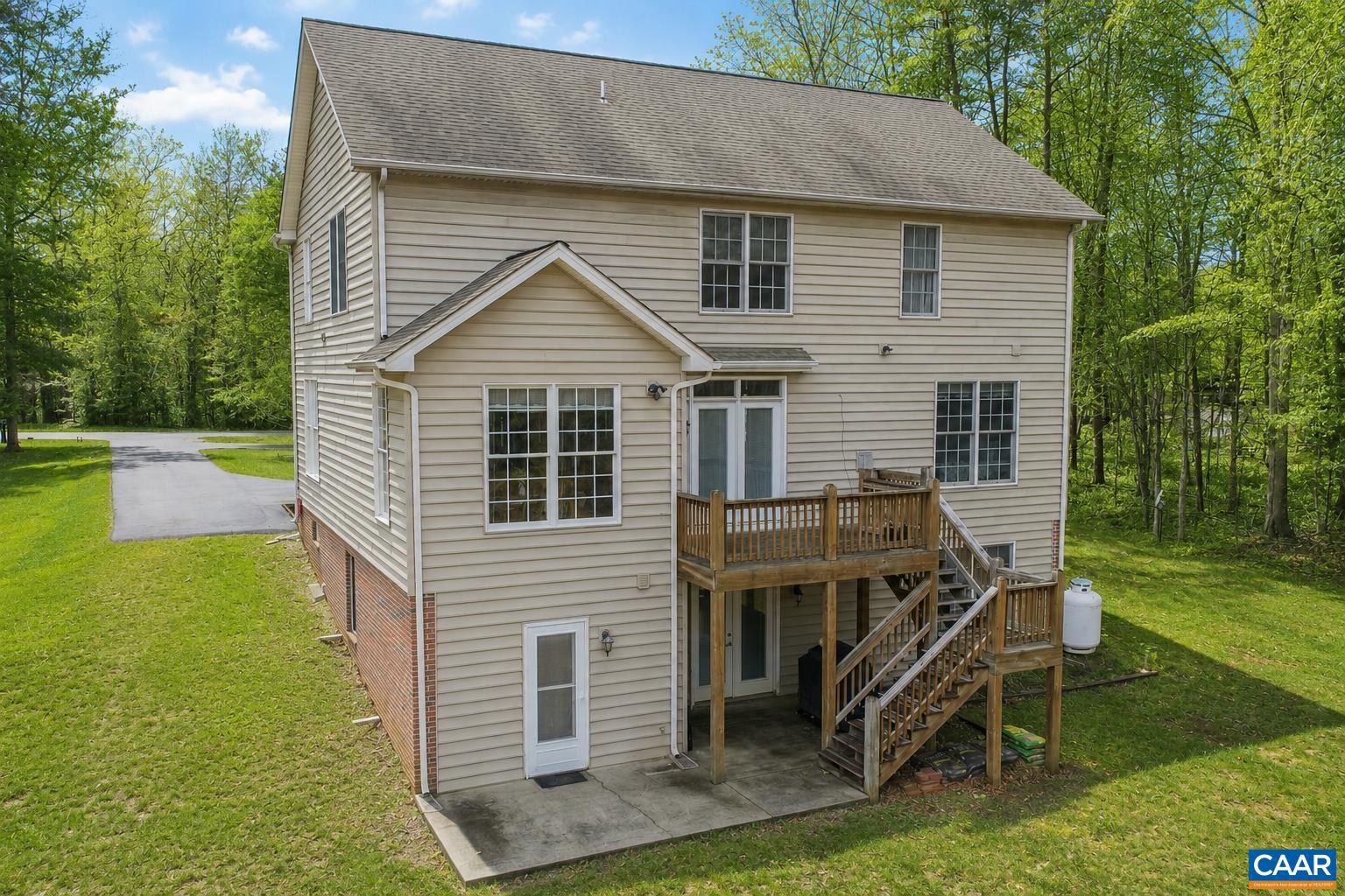 FOX HOLLOW - Residential