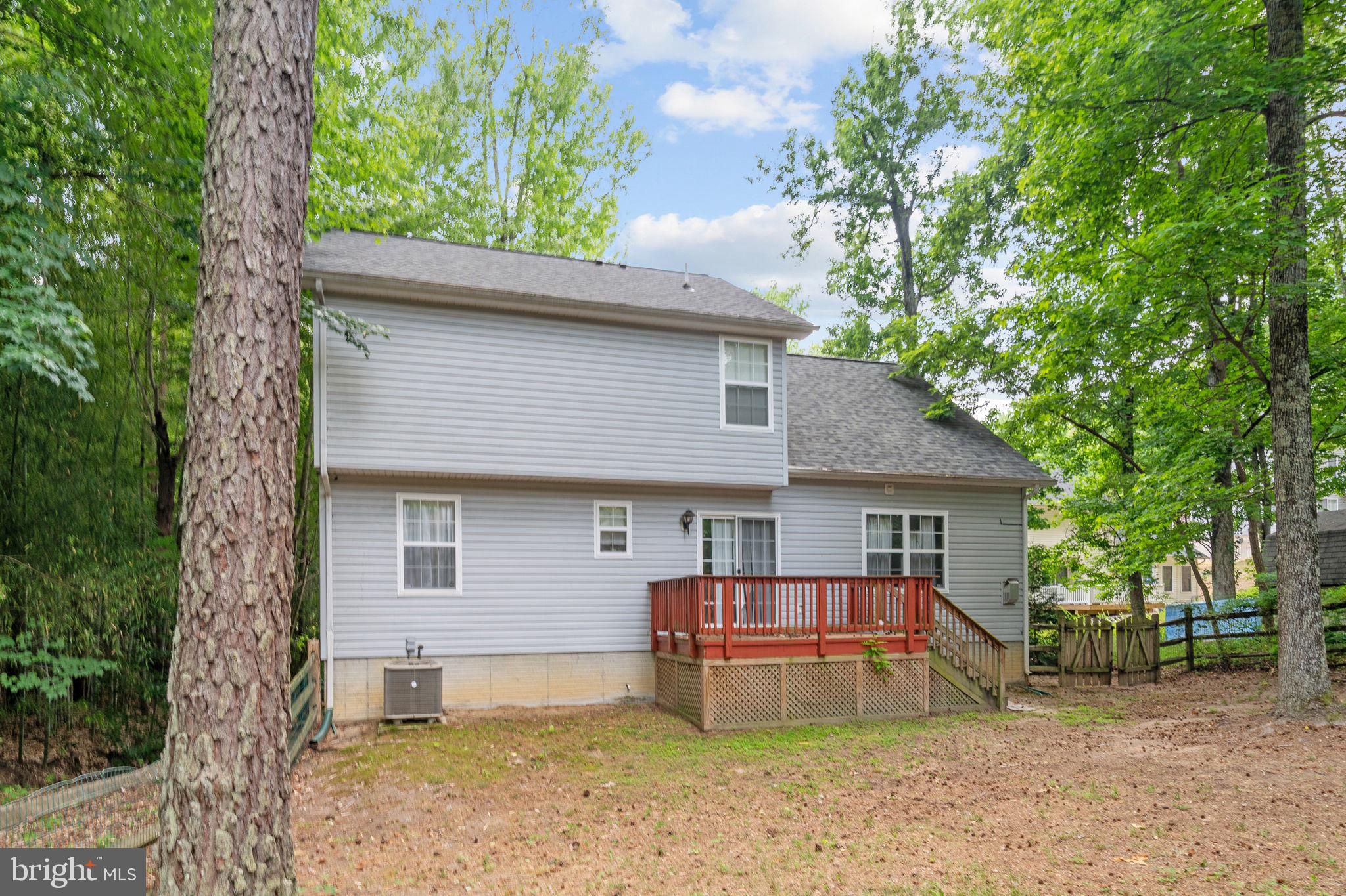 PRESIDENTIAL LAKES - Residential