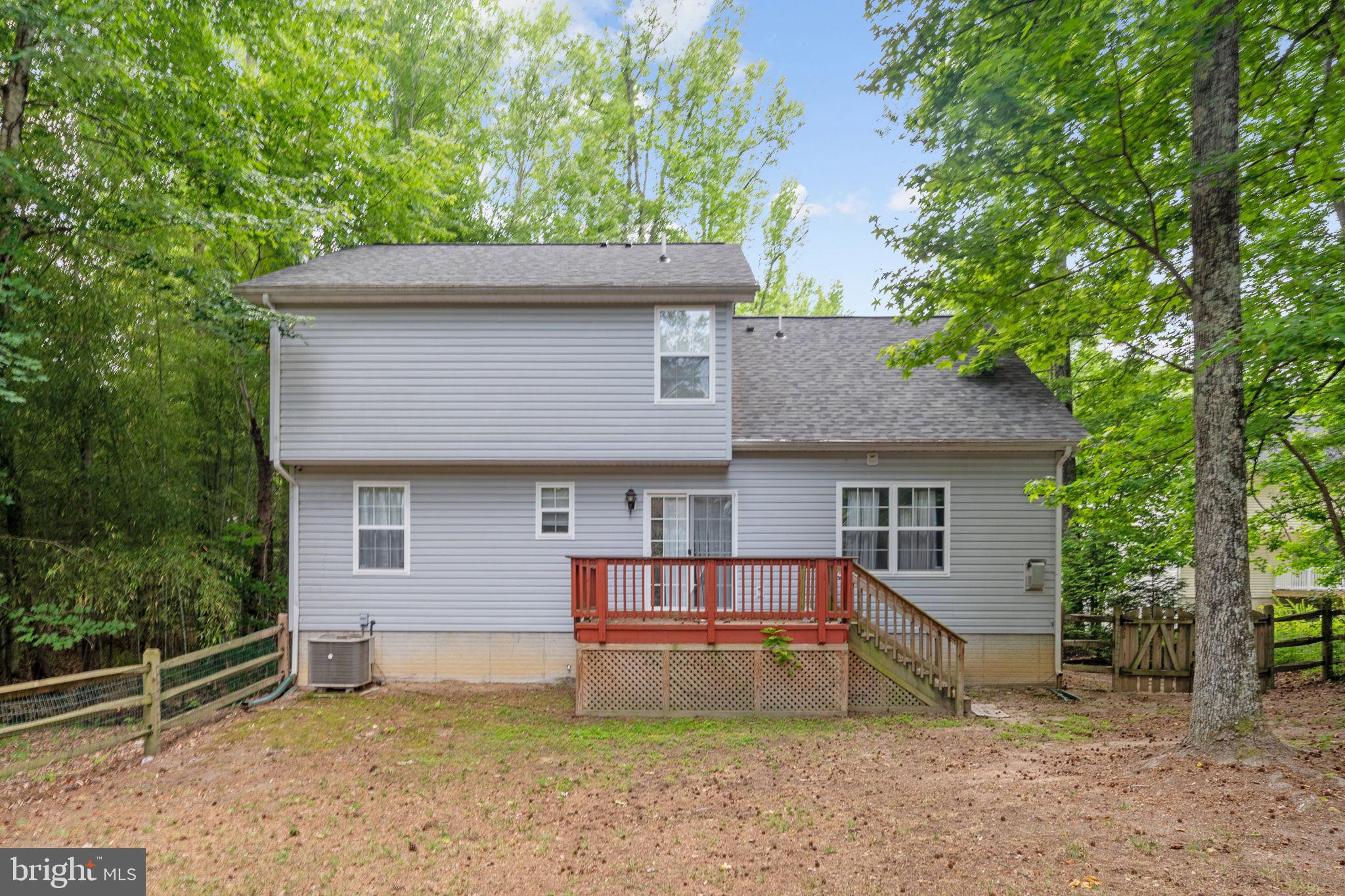 PRESIDENTIAL LAKES - Residential