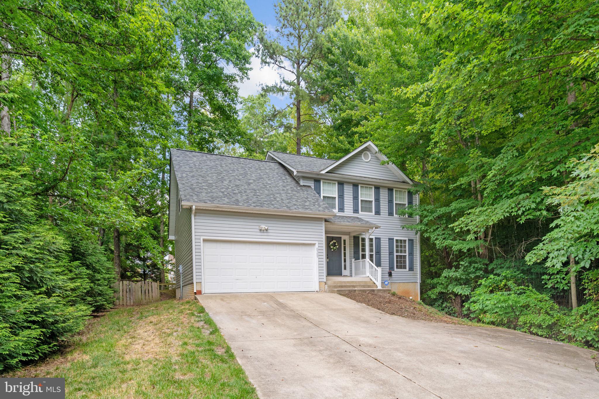 PRESIDENTIAL LAKES - Residential