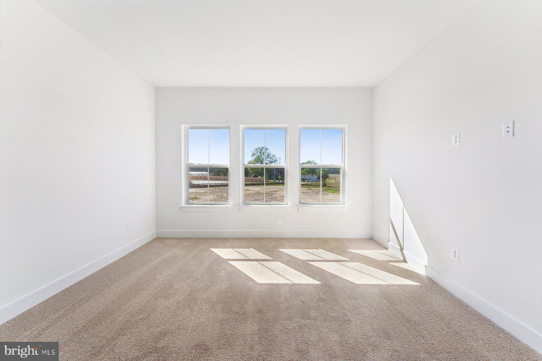 BAY KNOLLS - Residential