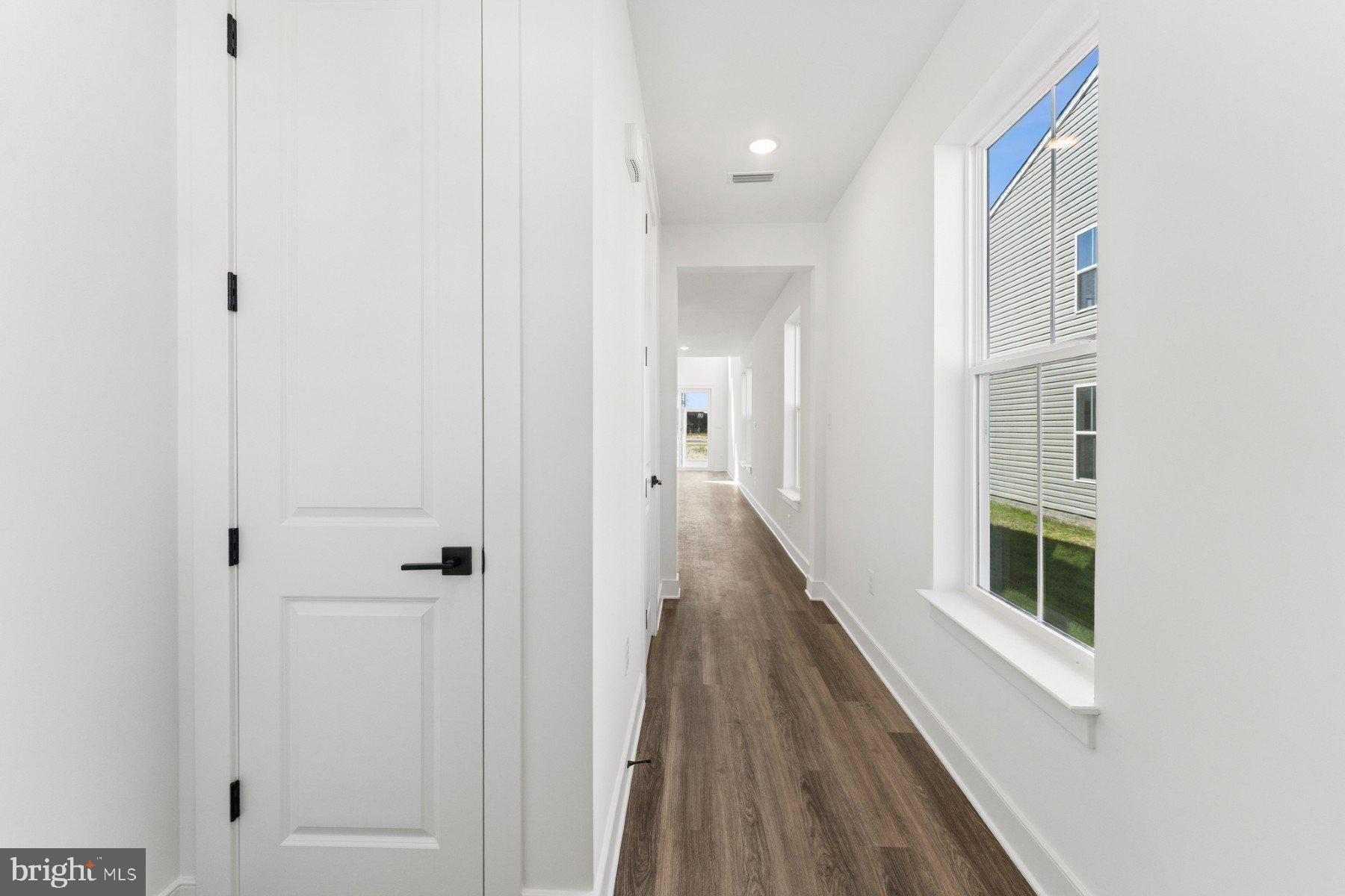 BAY KNOLLS - Residential