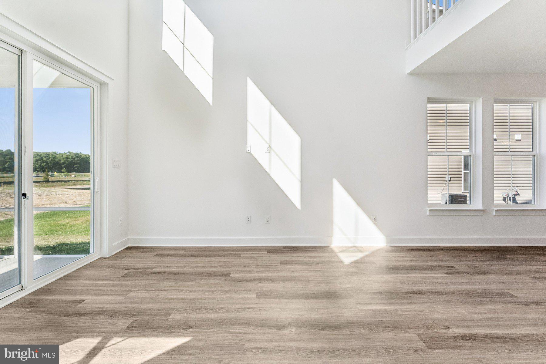 BAY KNOLLS - Residential