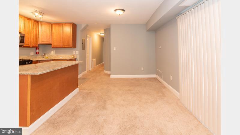 HUNTCREST CONDOMINIUM - Residential