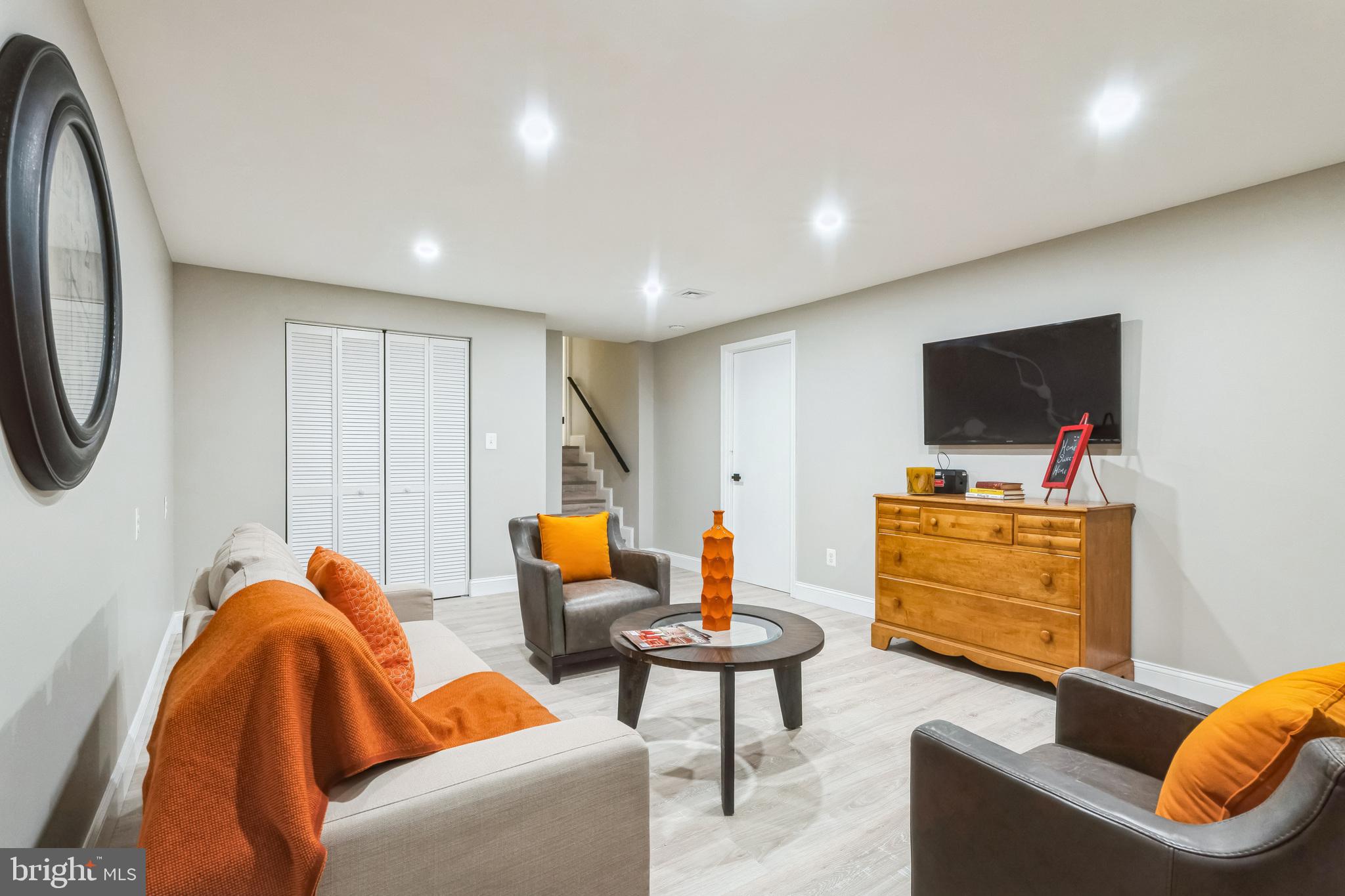 WEST RIDING - Residential