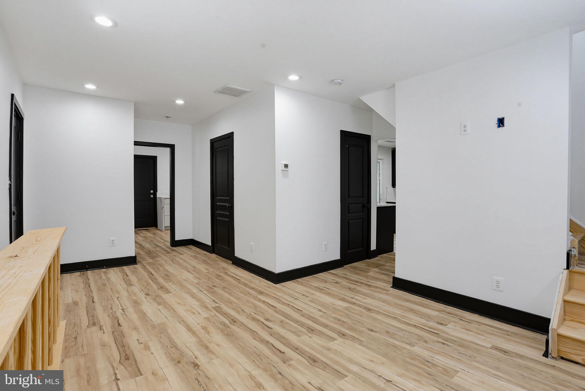 PERRYHALL - Residential