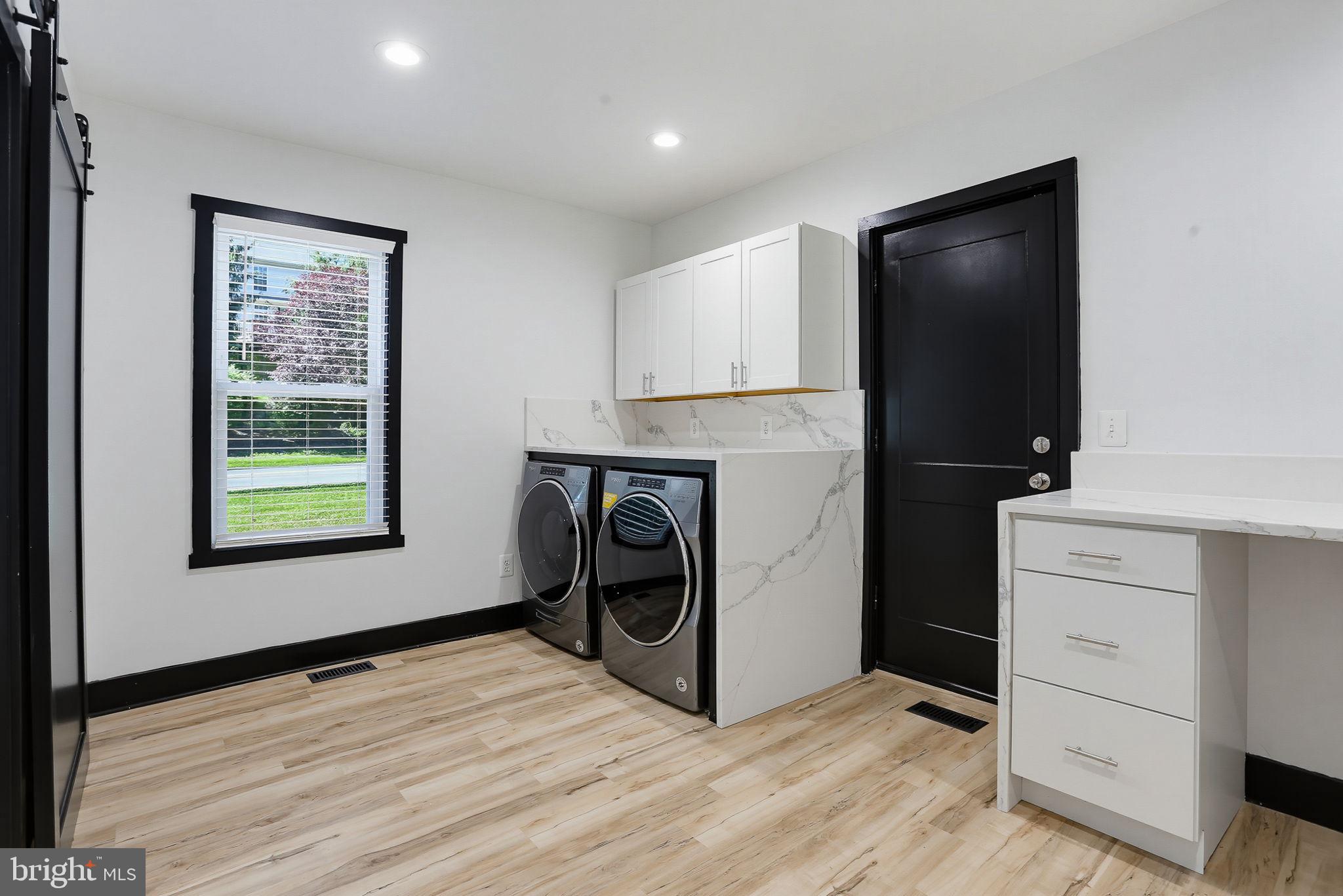 PERRYHALL - Residential