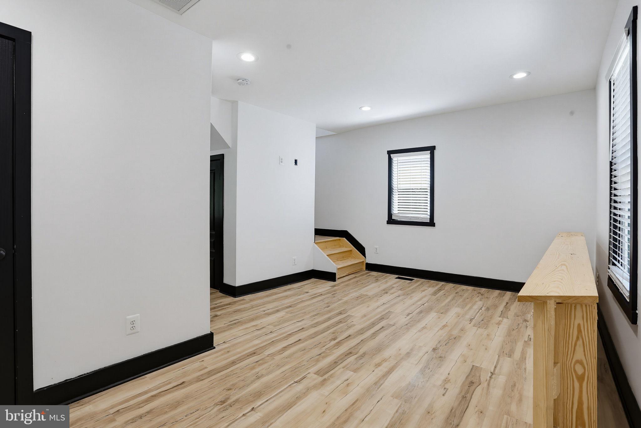PERRYHALL - Residential