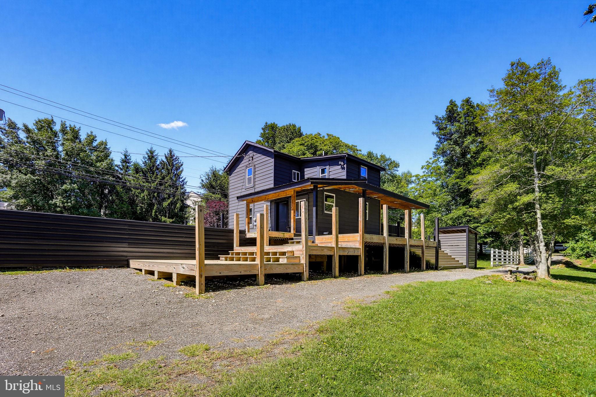 PERRYHALL - Residential