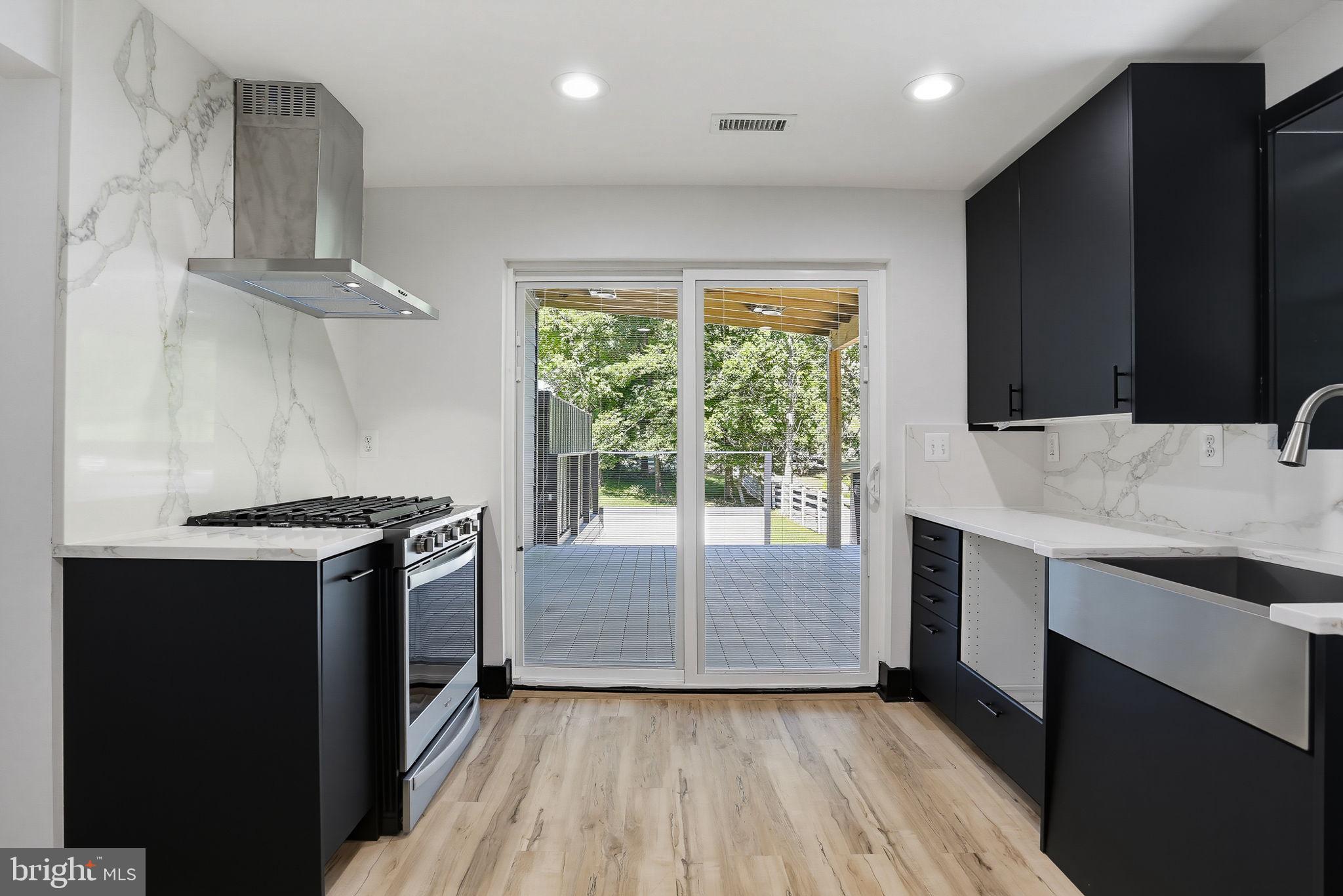 PERRYHALL - Residential