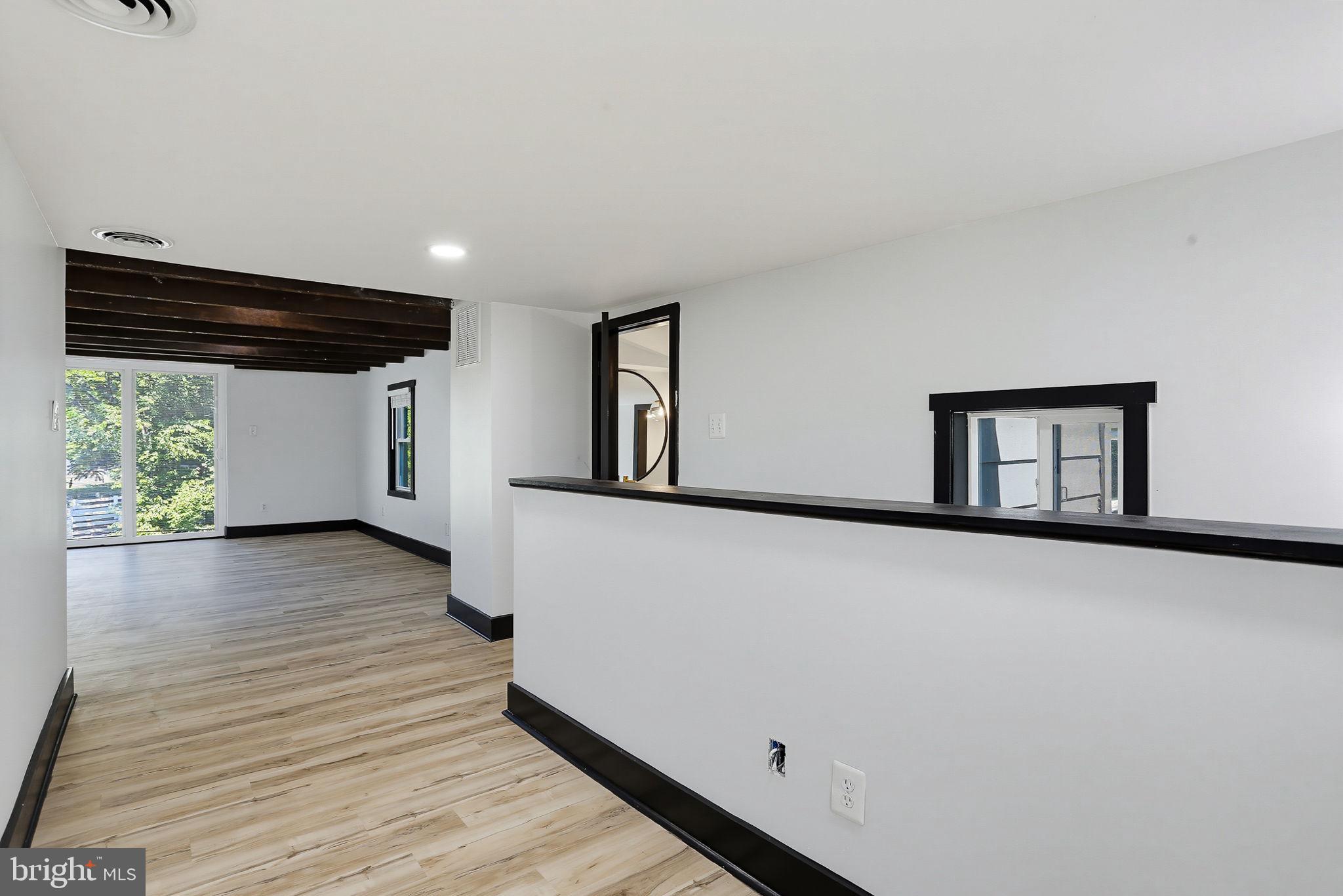 PERRYHALL - Residential