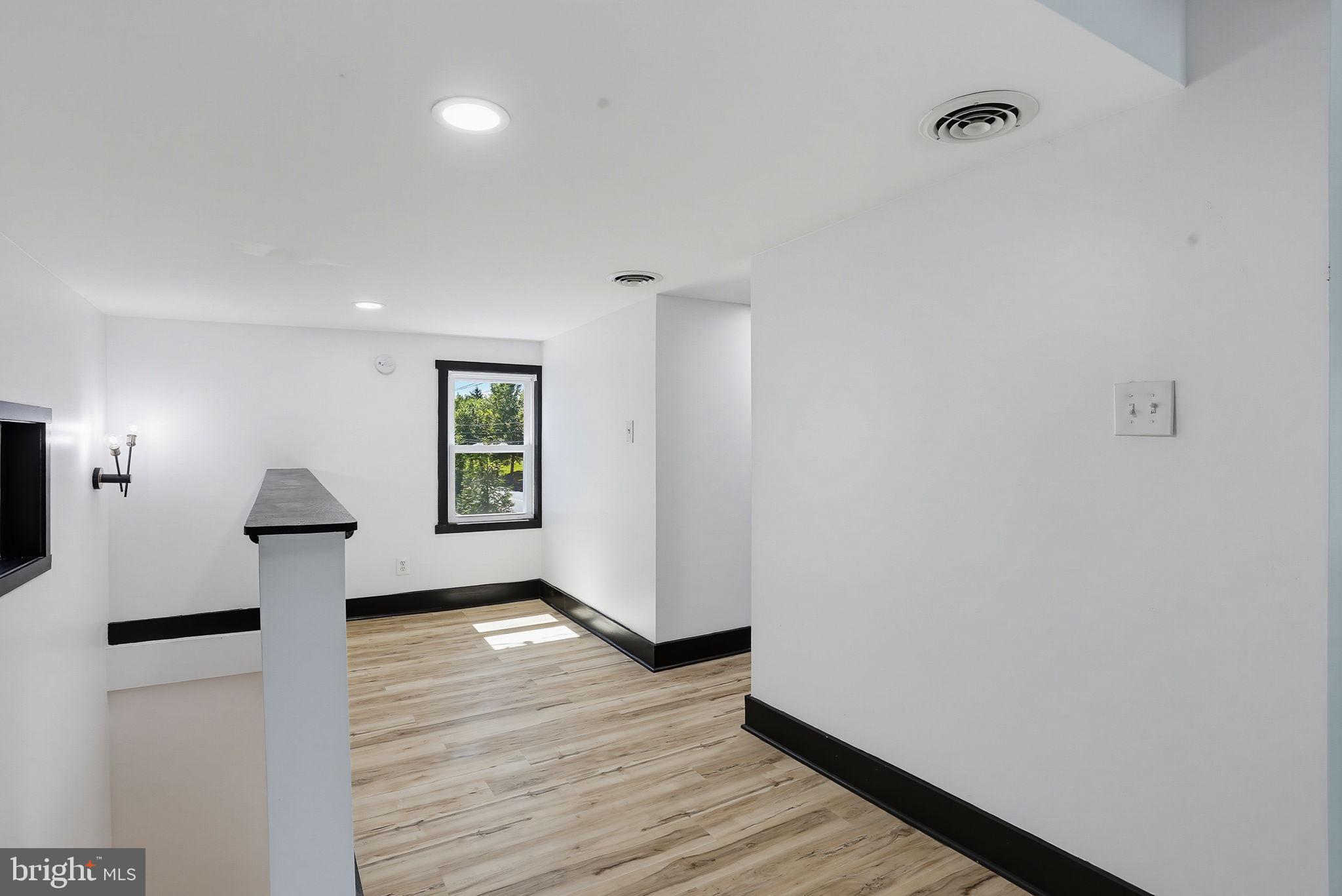 PERRYHALL - Residential