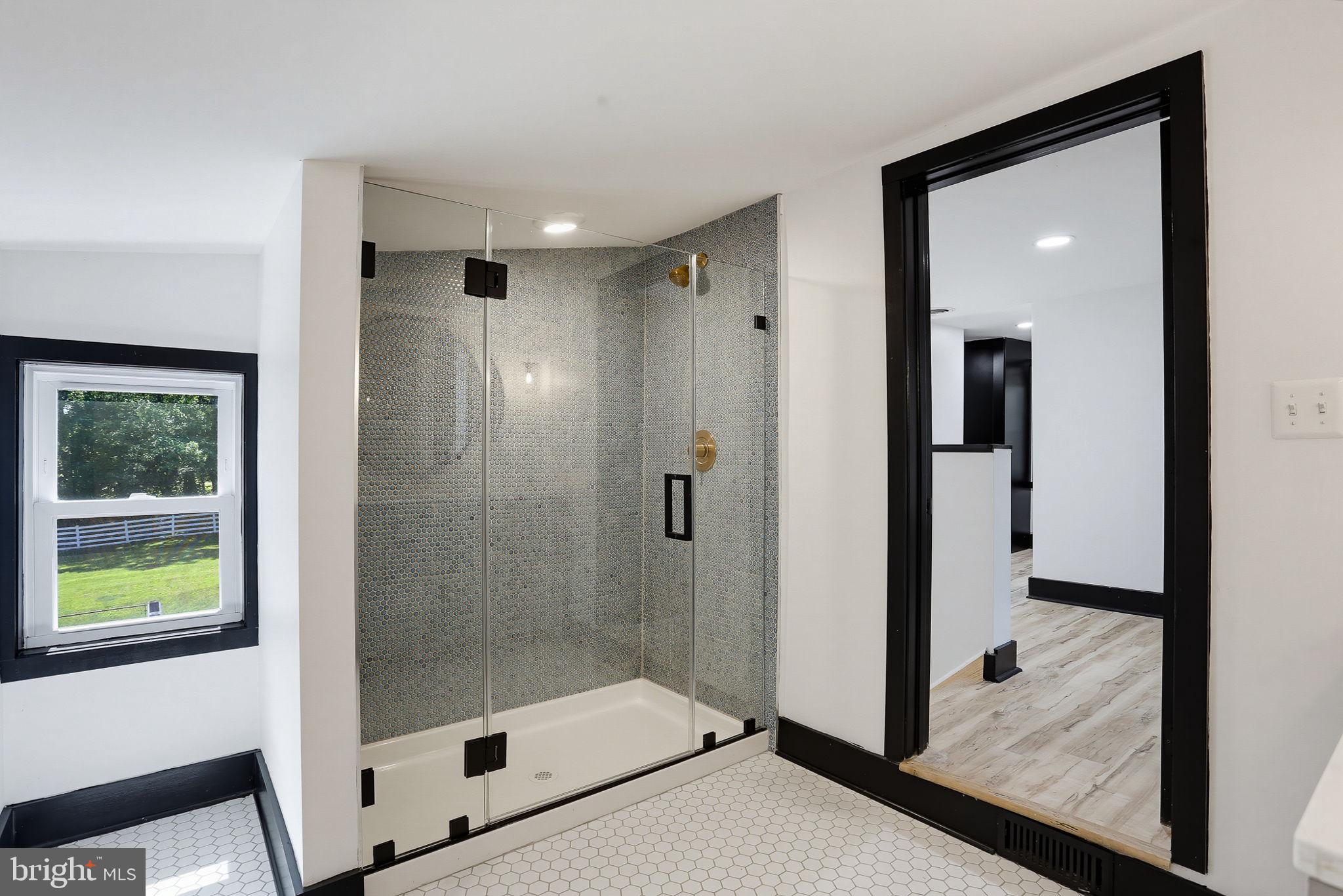 PERRYHALL - Residential