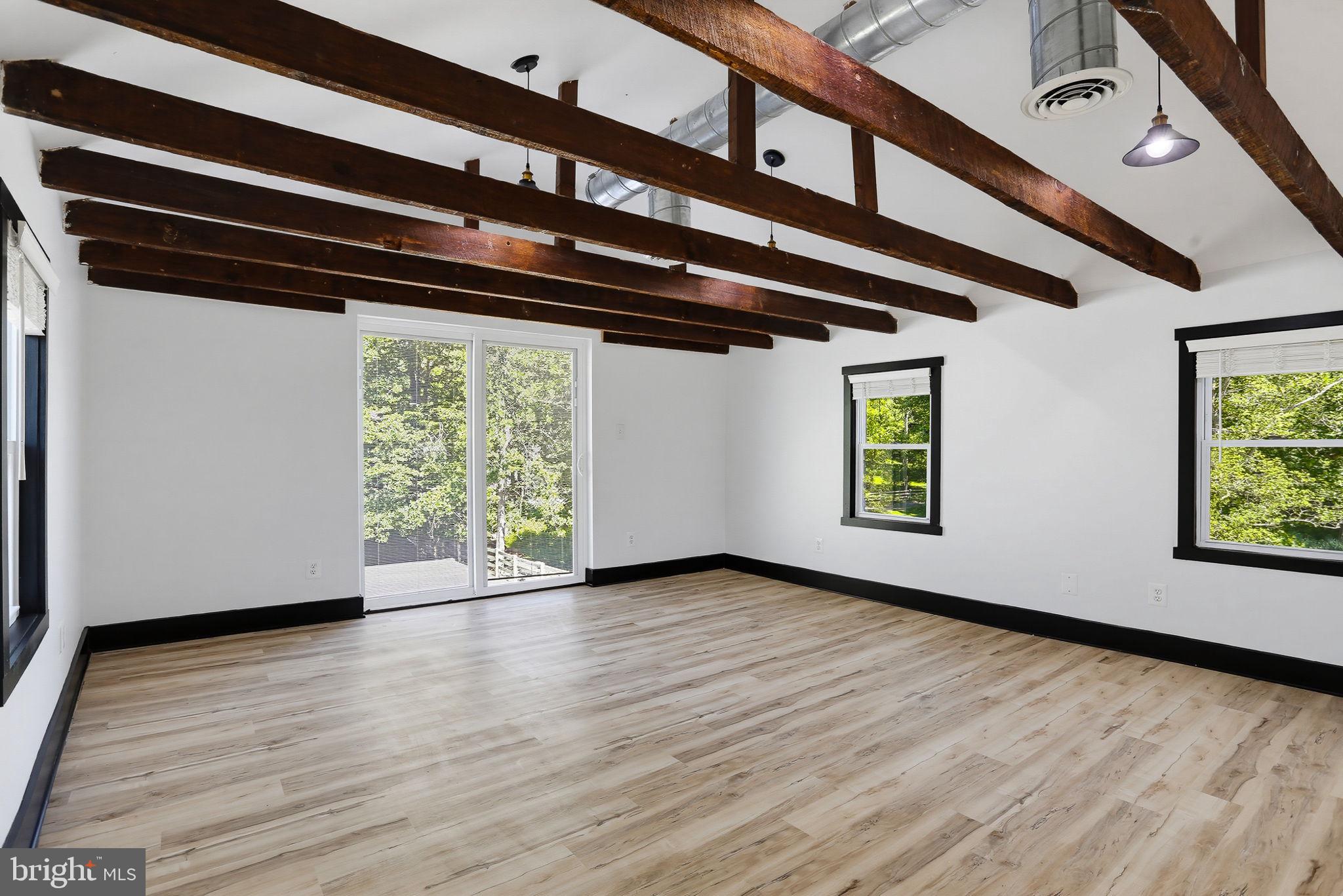 PERRYHALL - Residential