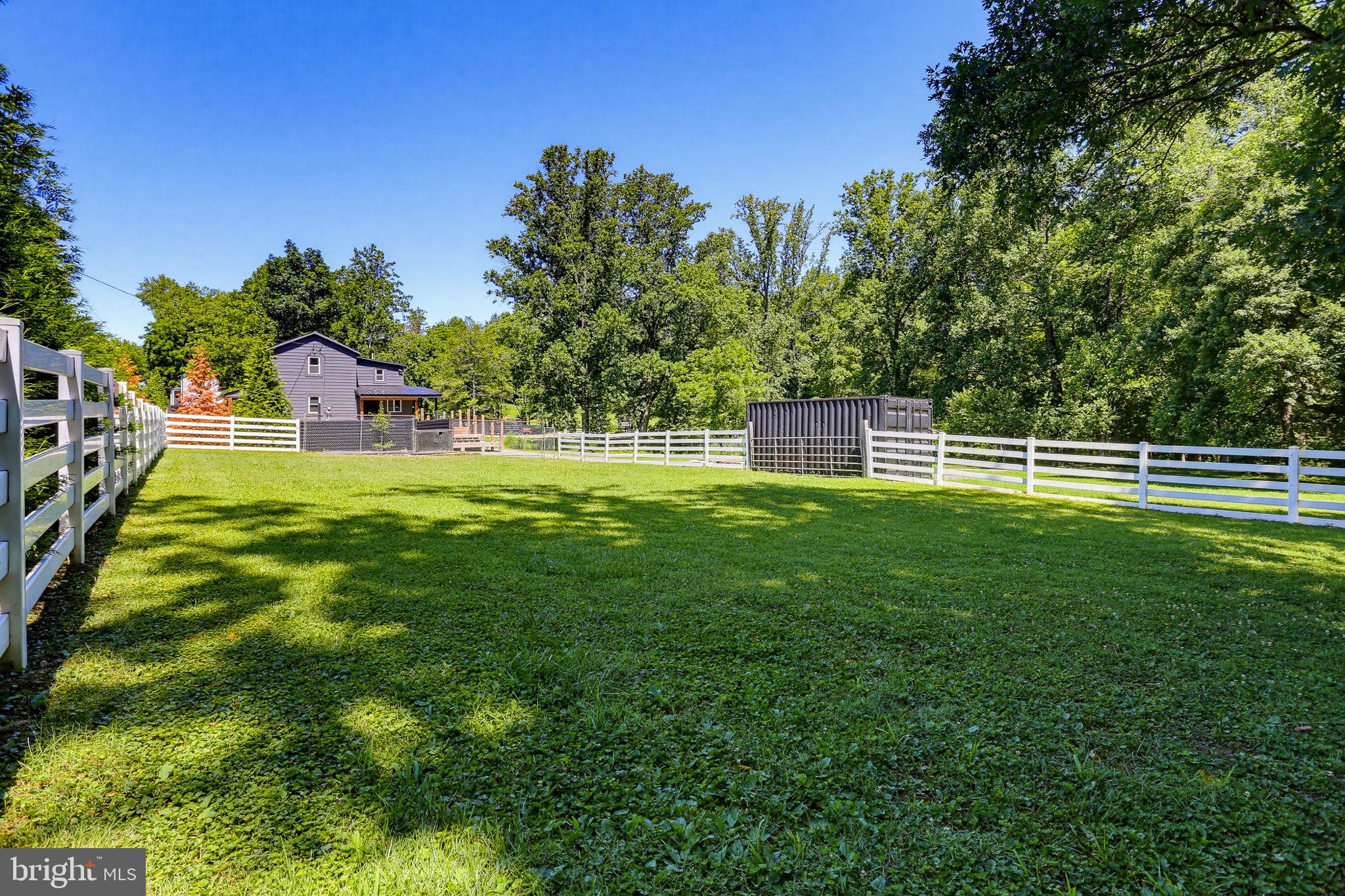 PERRYHALL - Residential