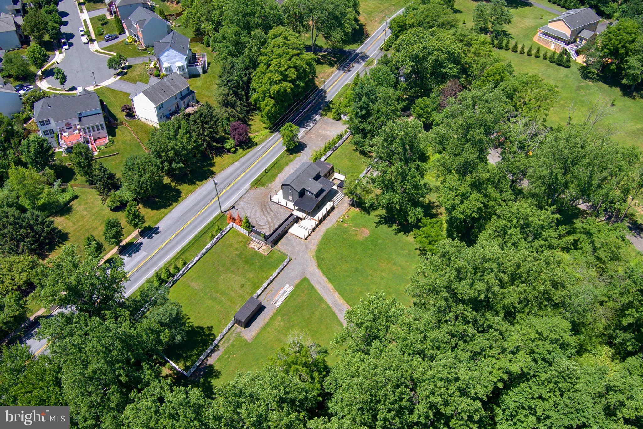 PERRYHALL - Residential
